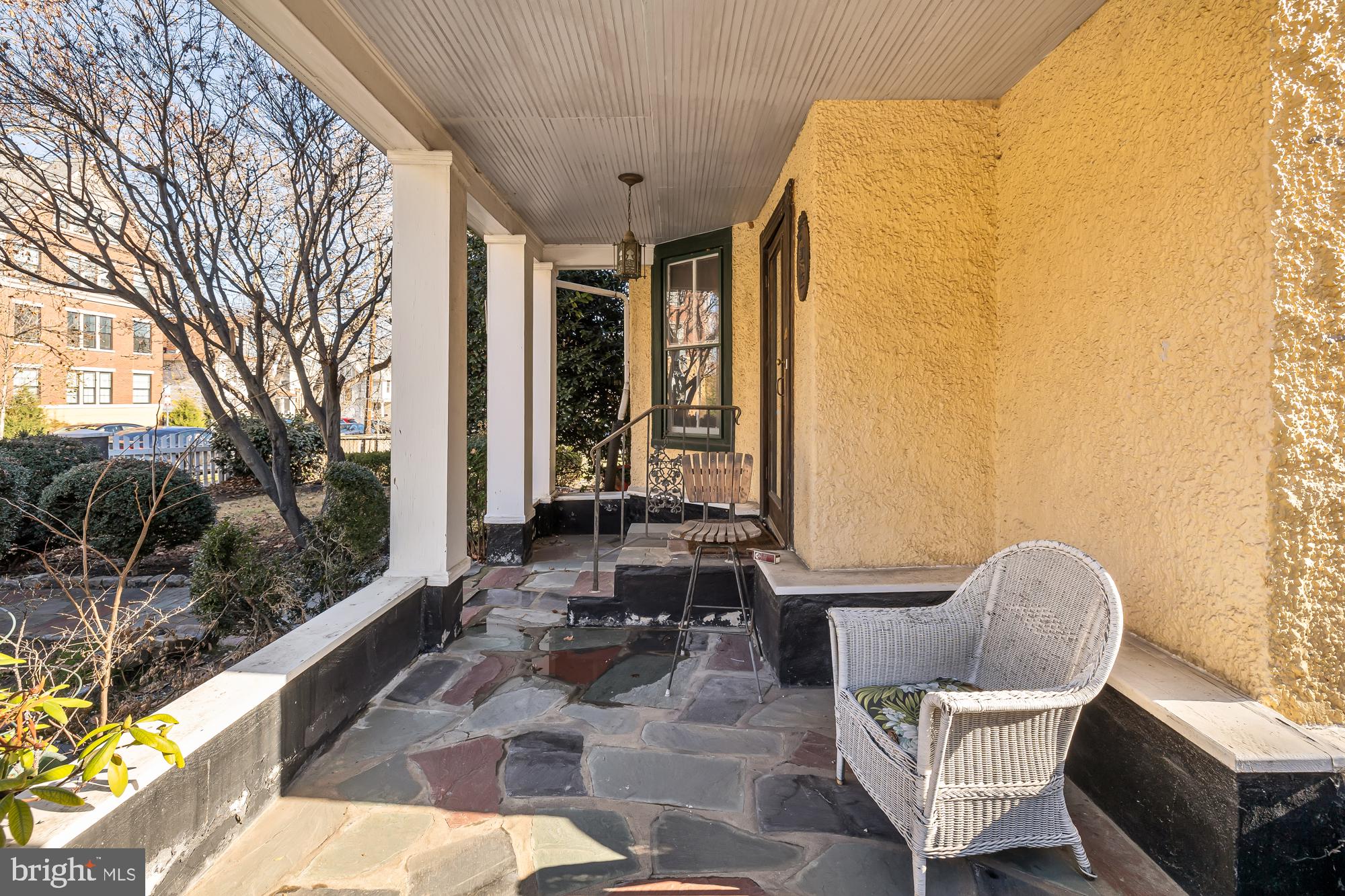 701 Lawrence Street NE