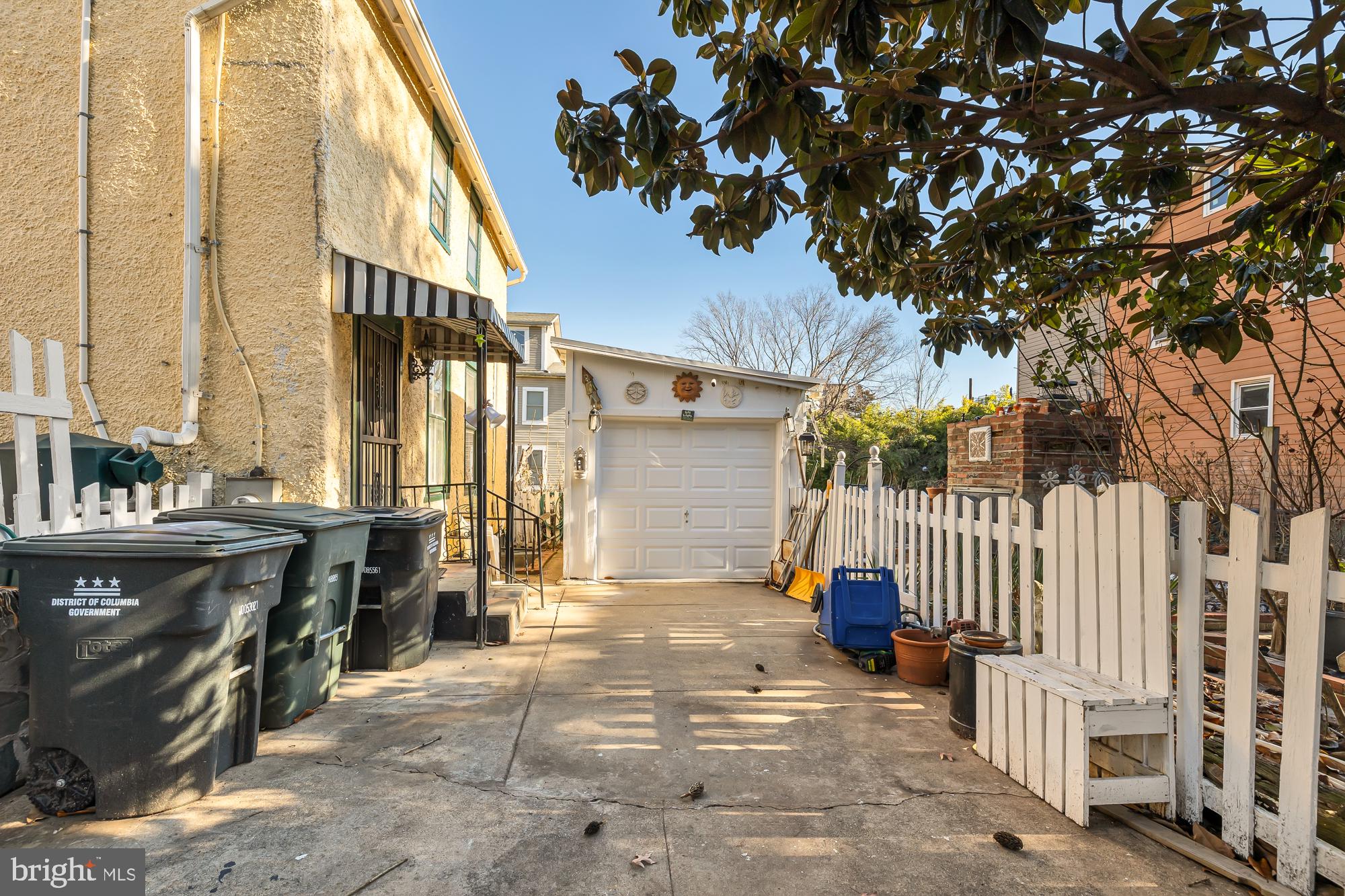 701 Lawrence Street NE