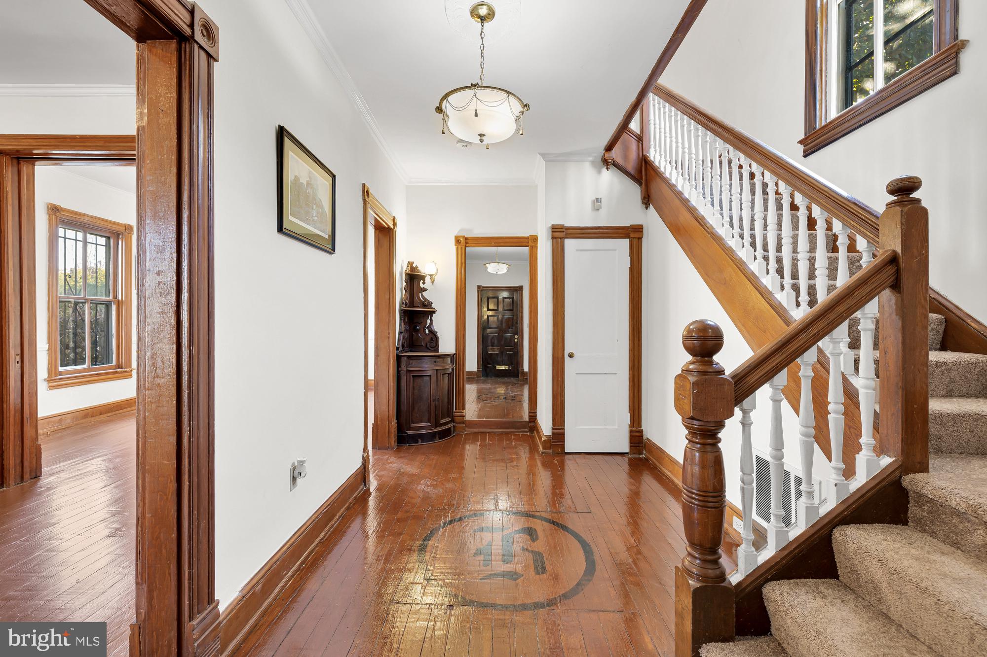 701 Lawrence Street NE