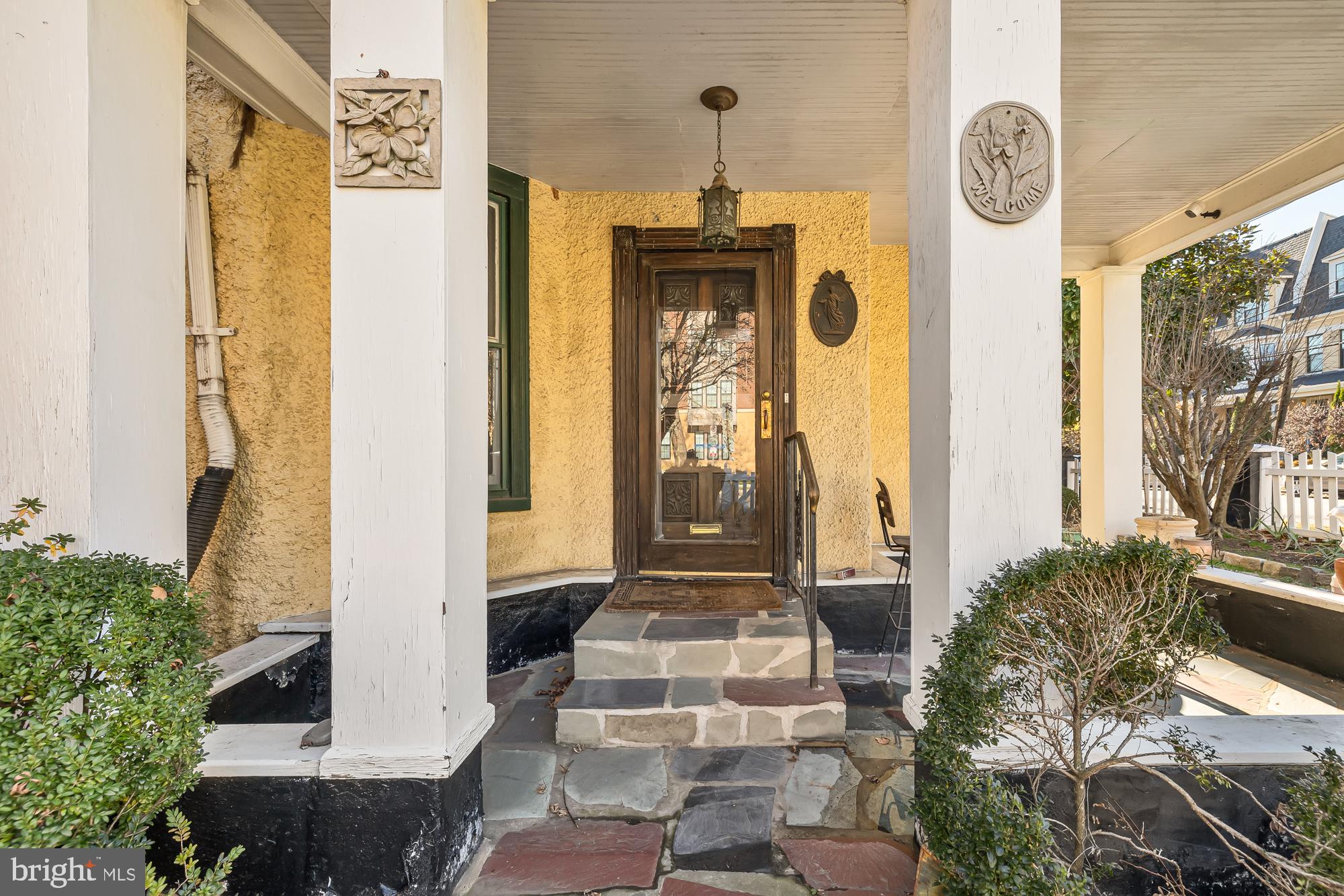 701 Lawrence Street NE