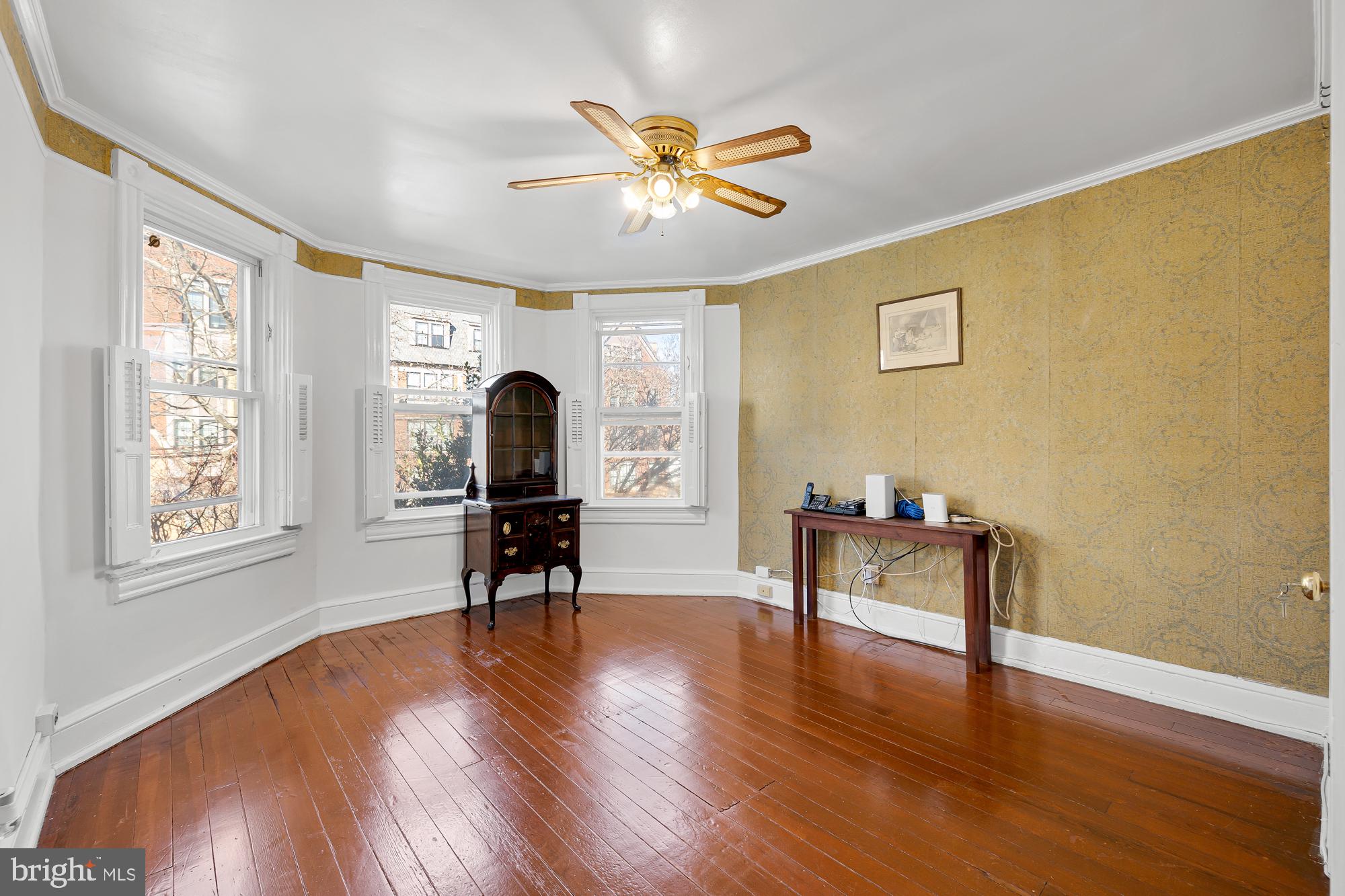 701 Lawrence Street NE