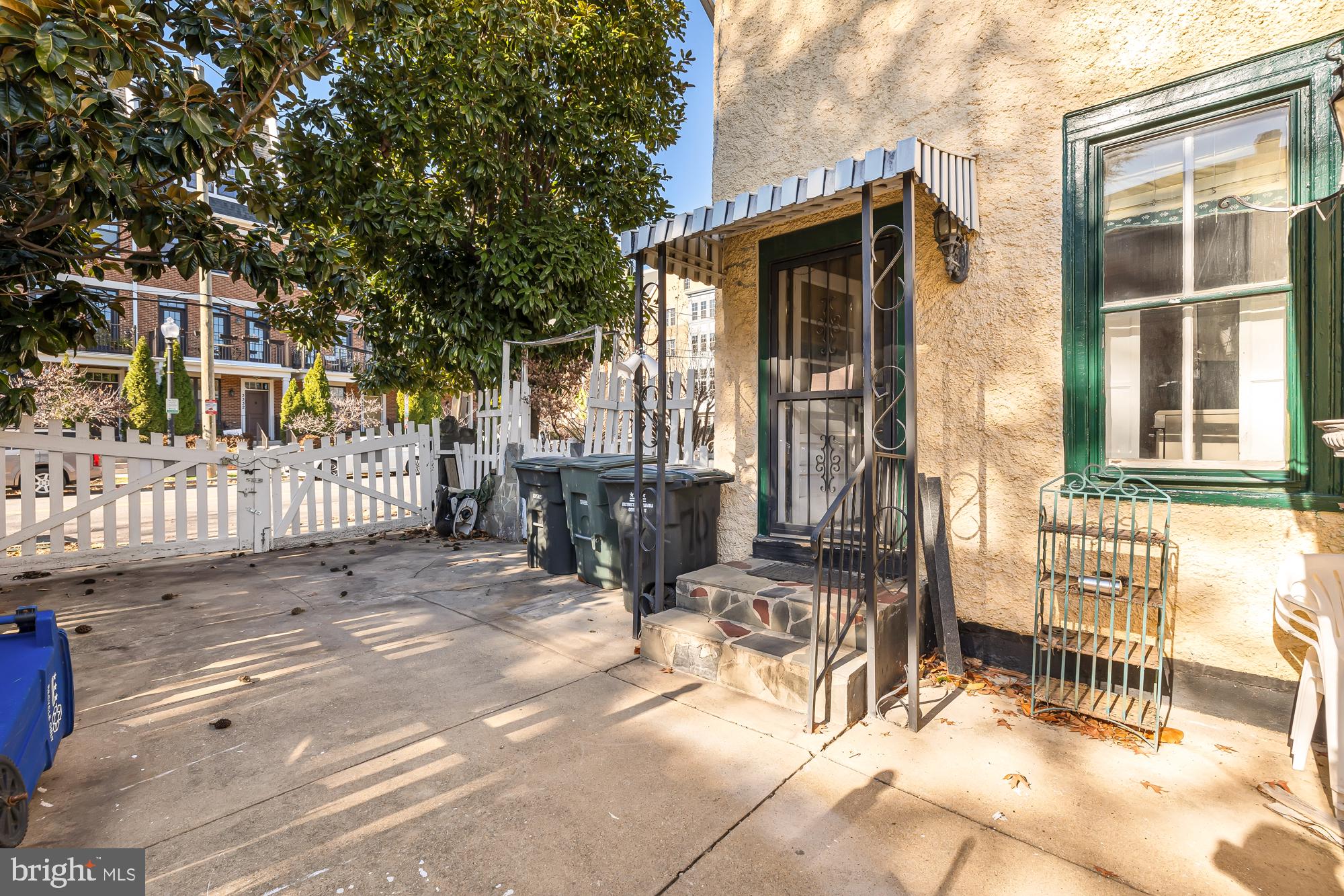 701 Lawrence Street NE