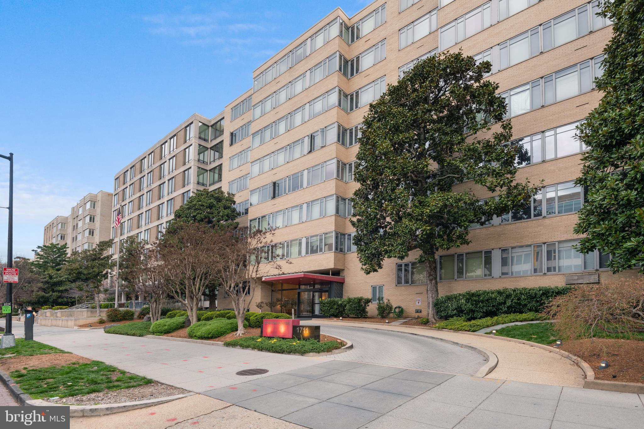 1711 Massachusetts Ave NW #213