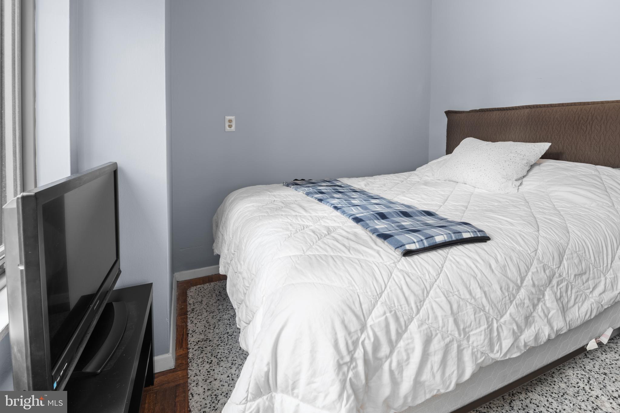 1711 Massachusetts Ave NW #213