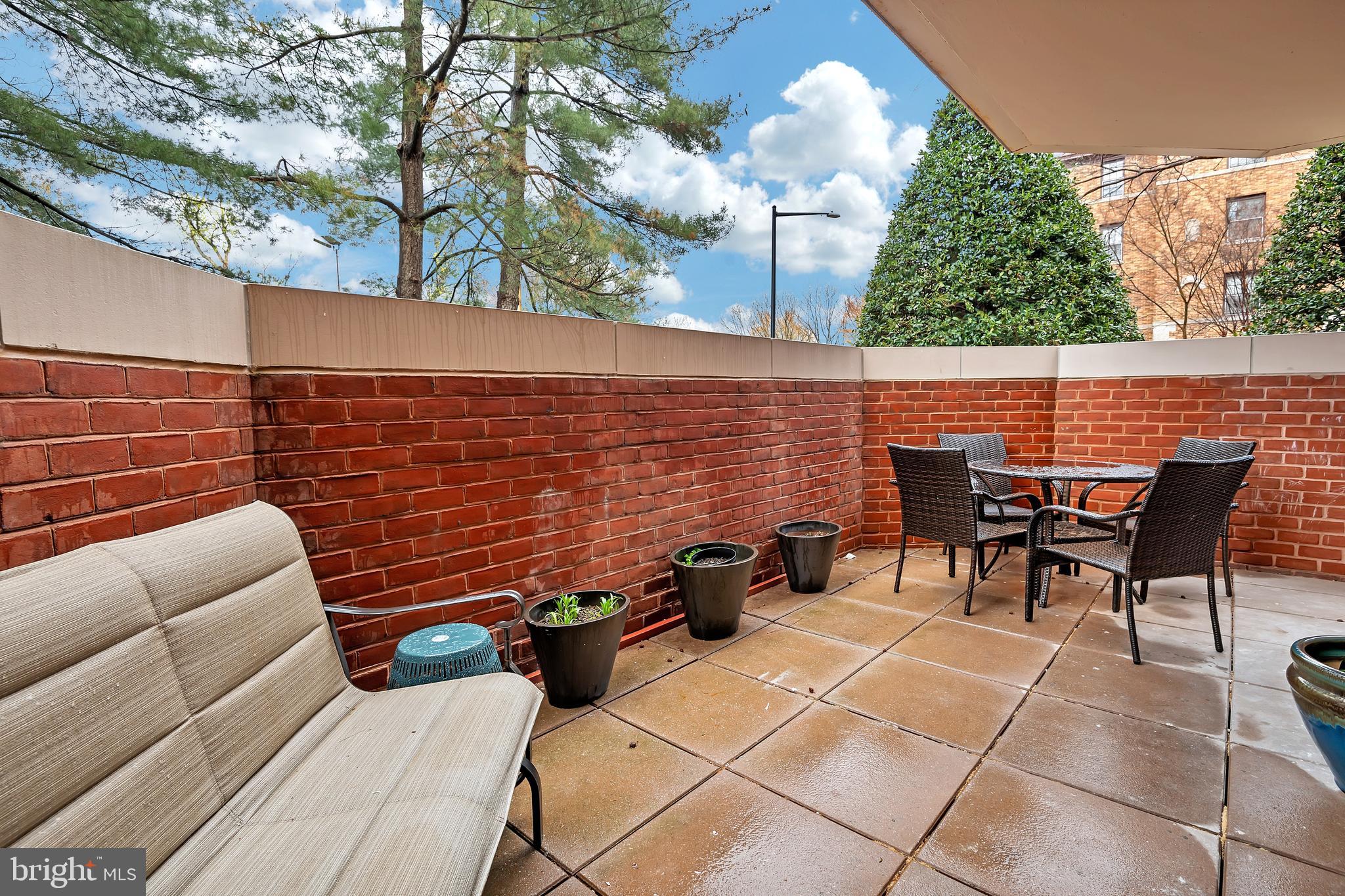 2301 N St NW #103