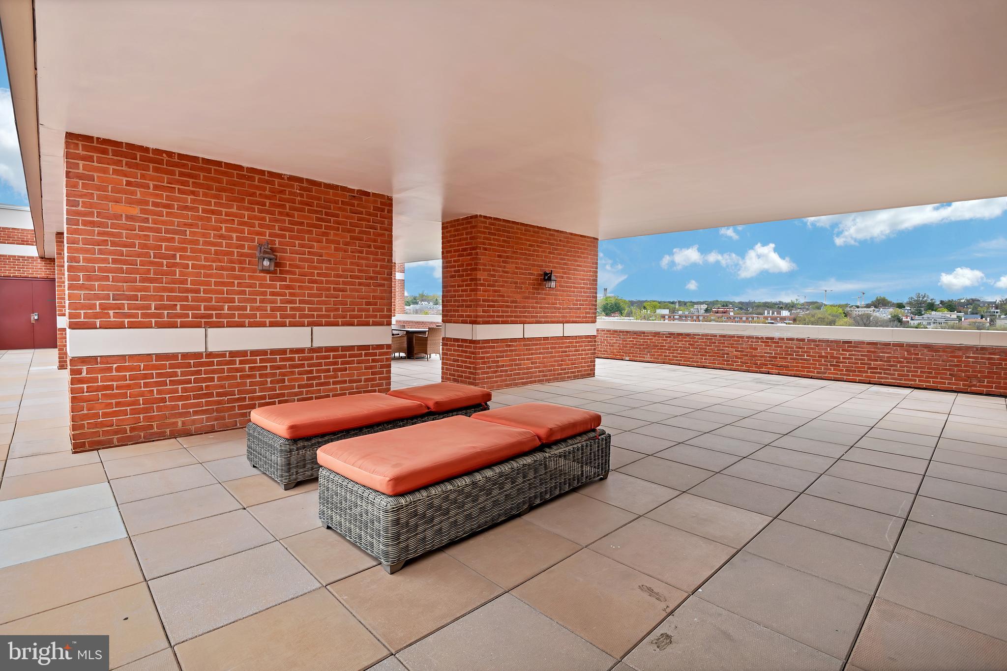 2301 N St NW #103