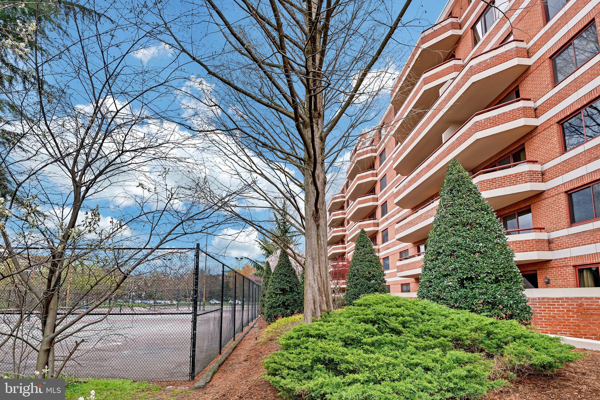 2301 N St NW #103