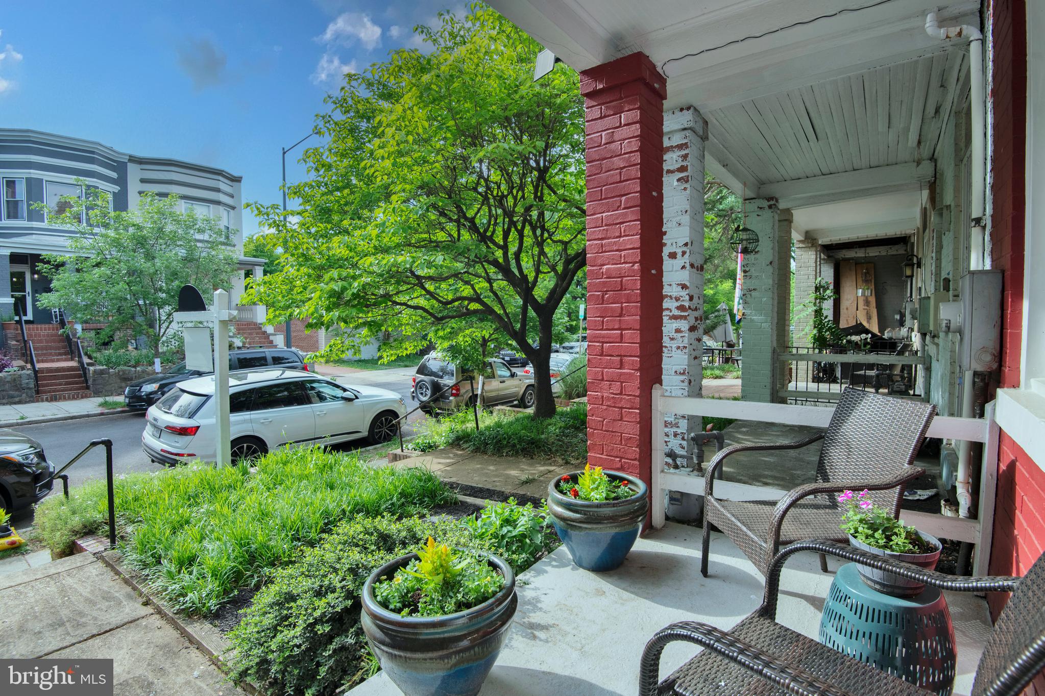 21 16th St NE
