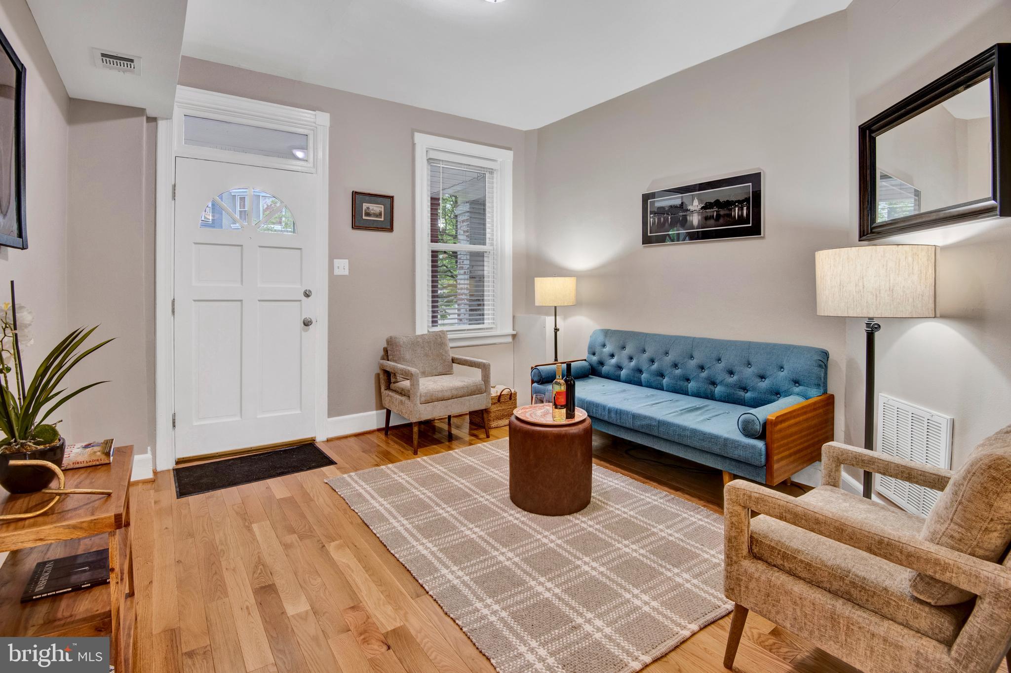 21 16th St NE