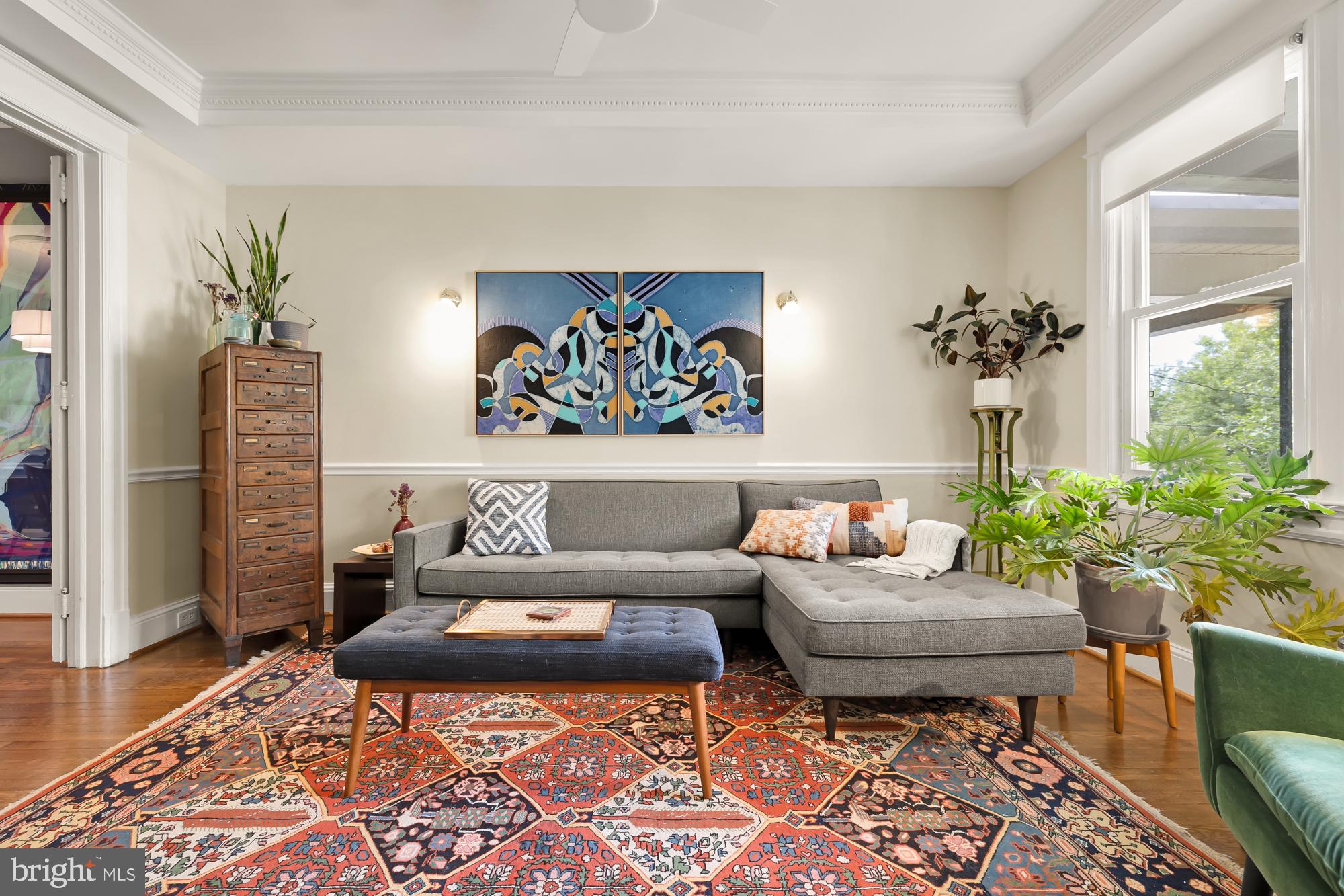 414 Crittenden St NW