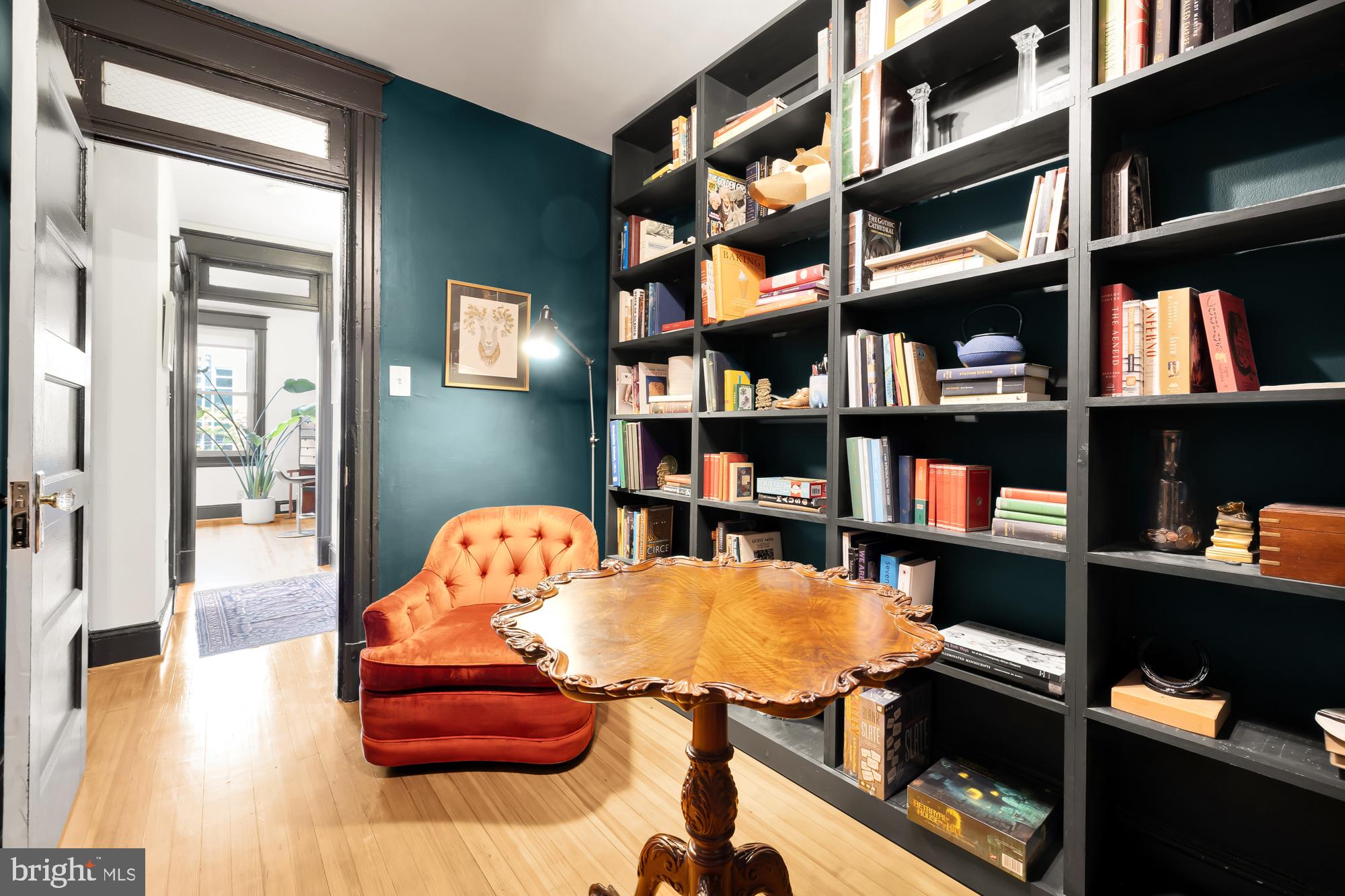 414 Crittenden St NW