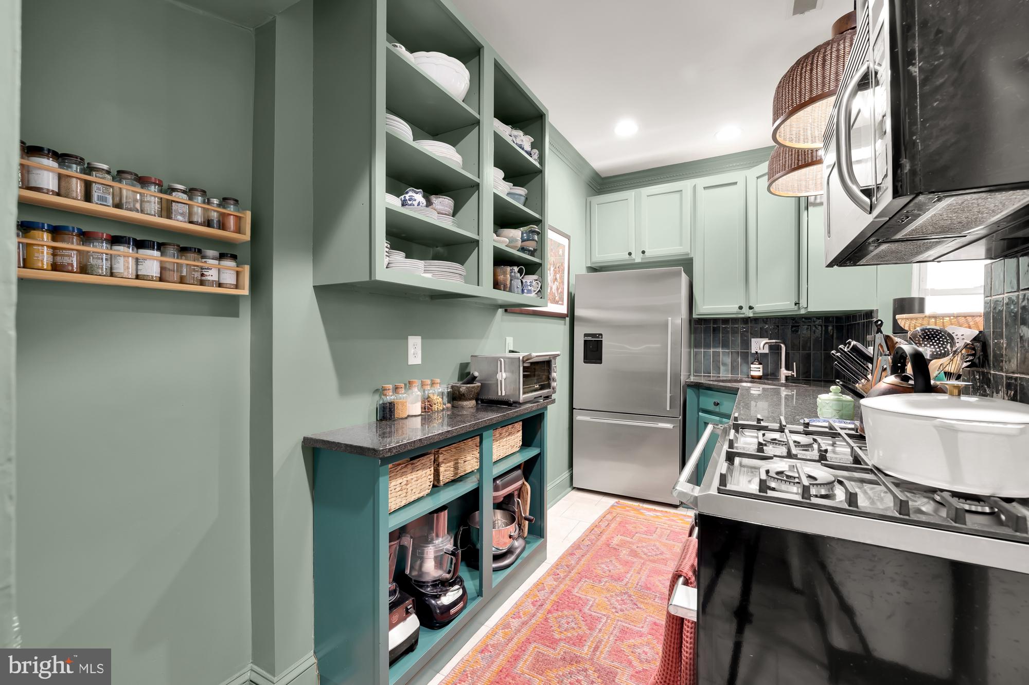 414 Crittenden St NW