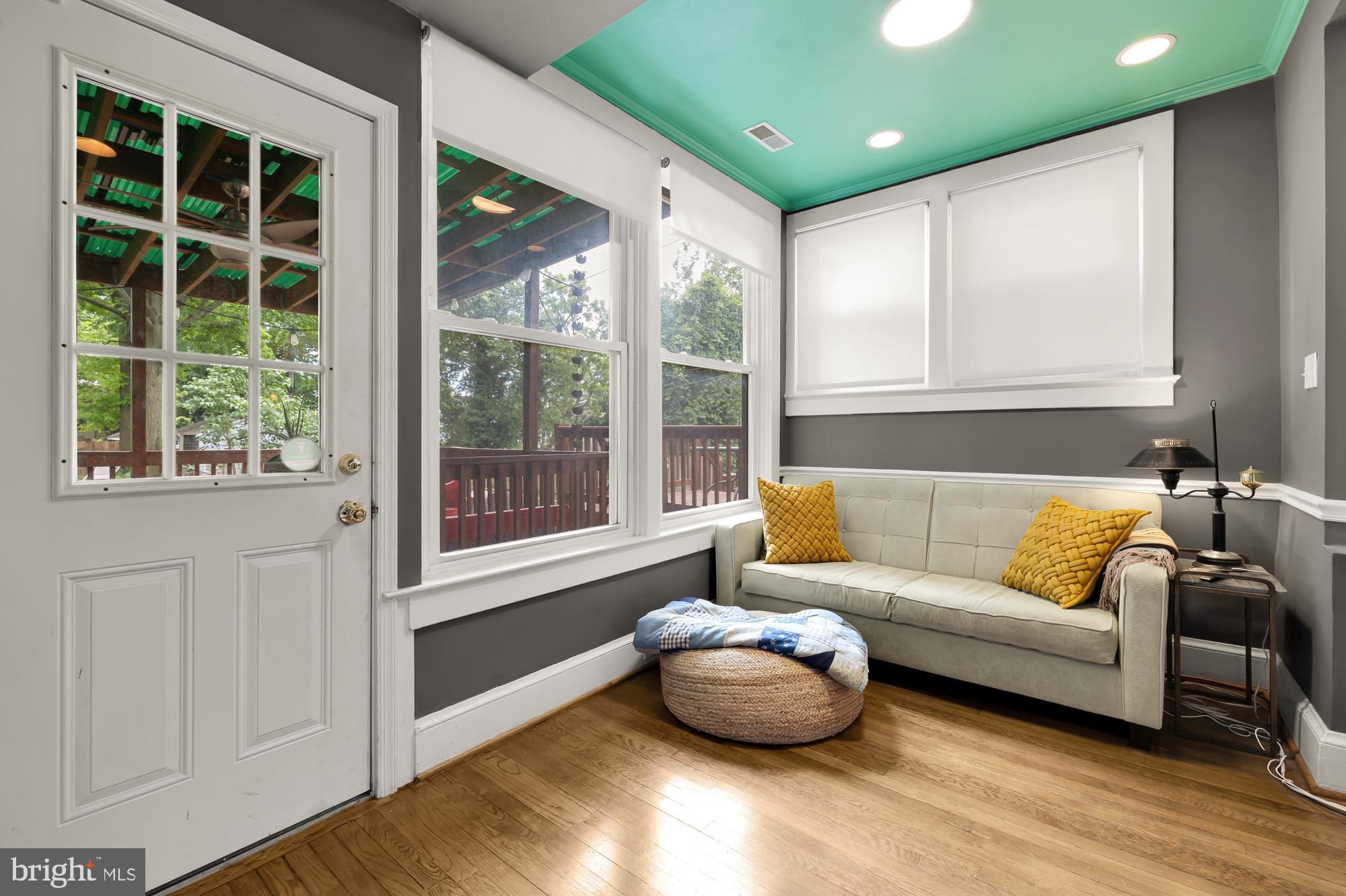 414 Crittenden St NW