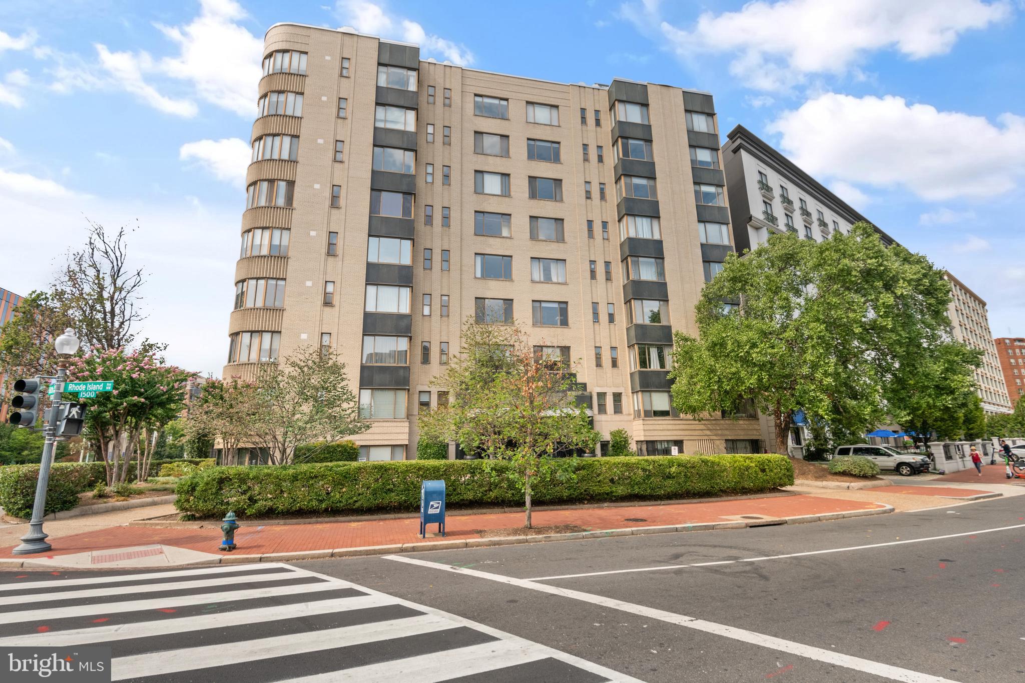 1 Scott Cir NW #409