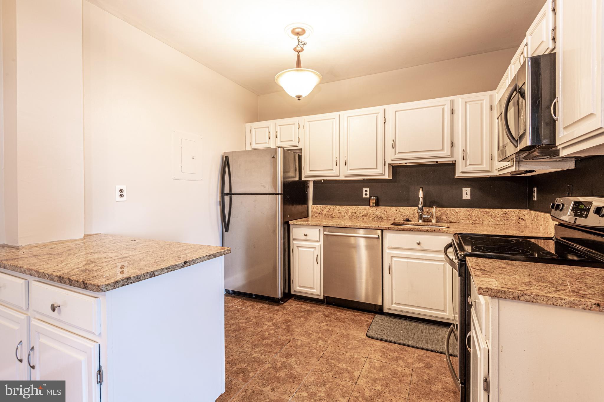 1325 13th St NW #605