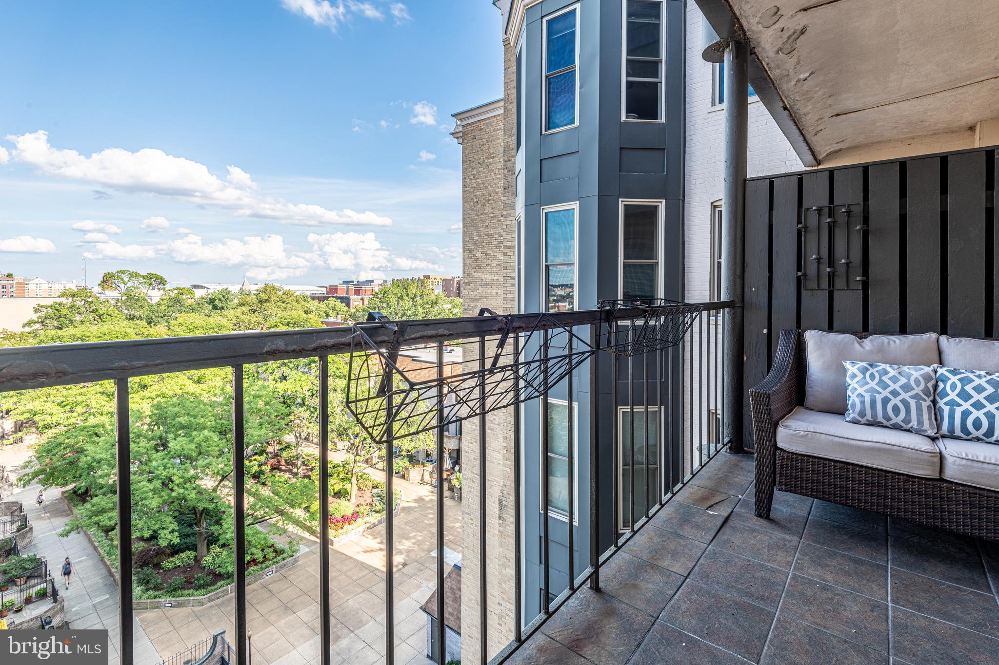 1325 13th St NW #605