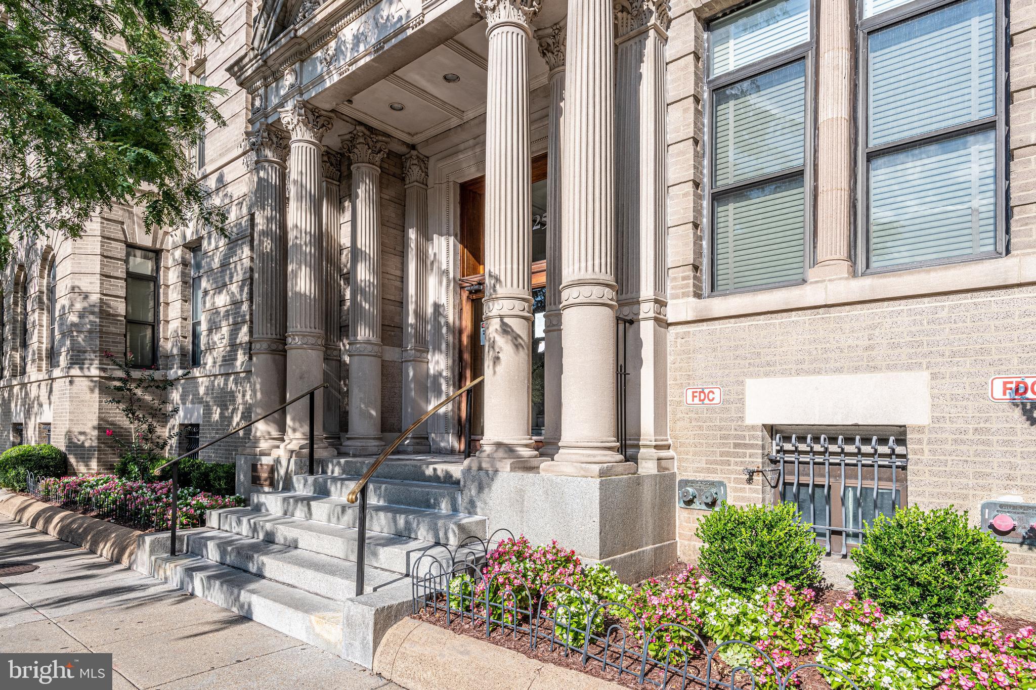 1325 13th St NW #605