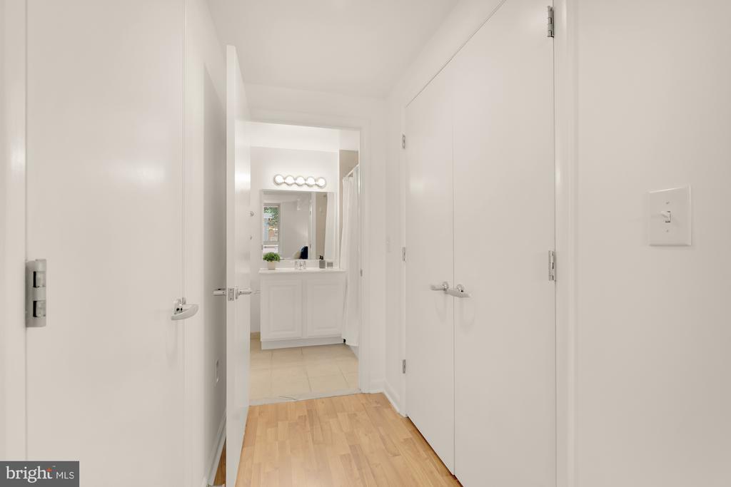 350 G St SW #N121