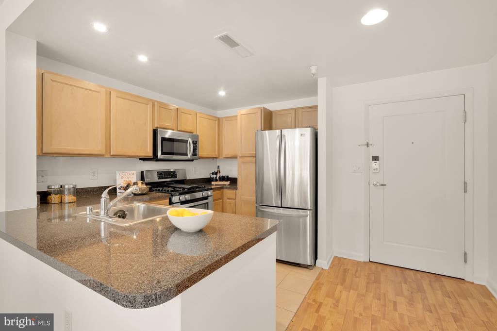 350 G St SW #N121