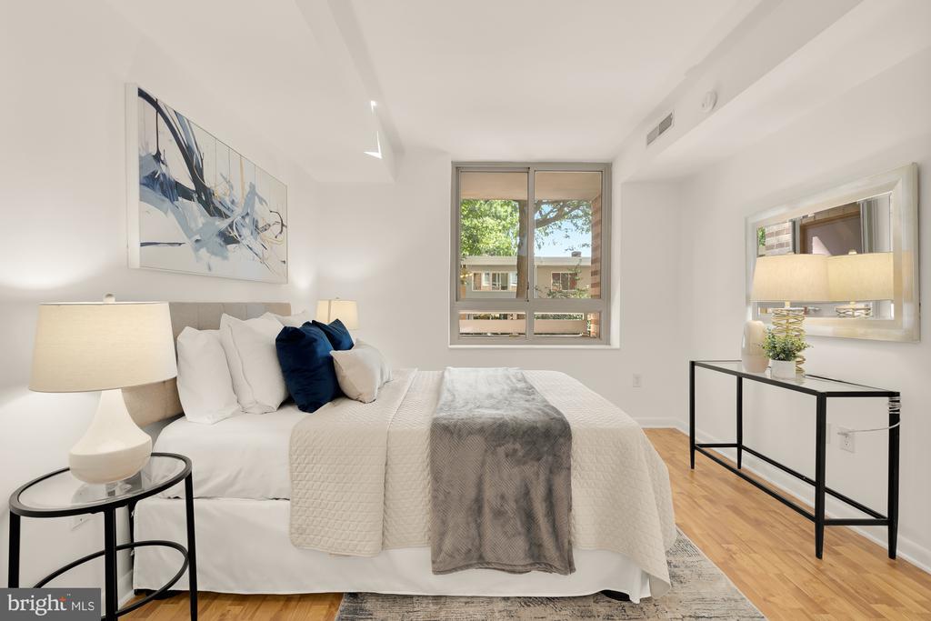 350 G St SW #N121