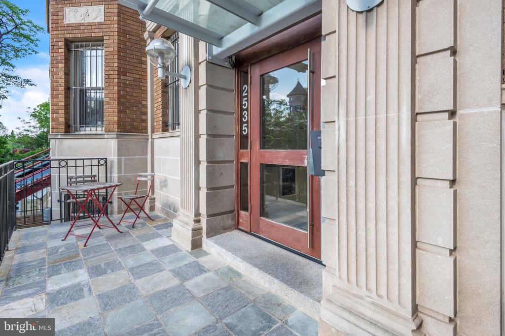 2535 13th St NW #303