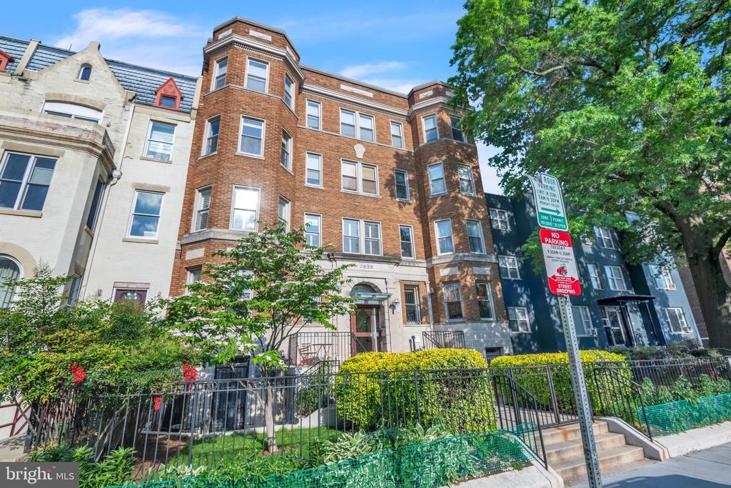 2535 13th St NW #303