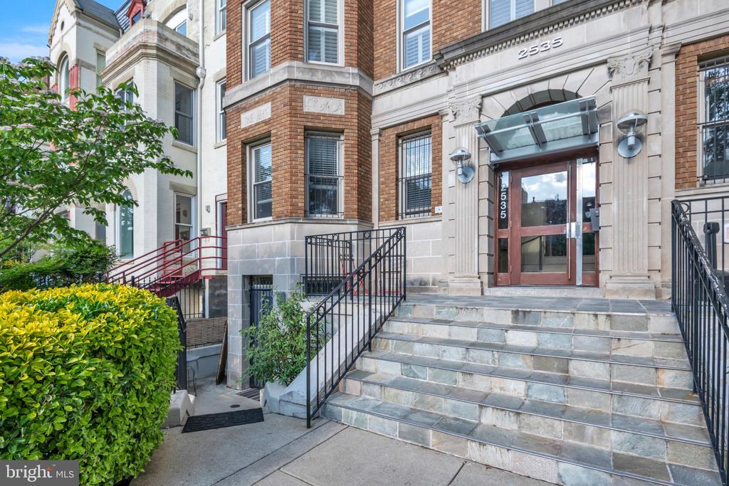 2535 13th St NW #303
