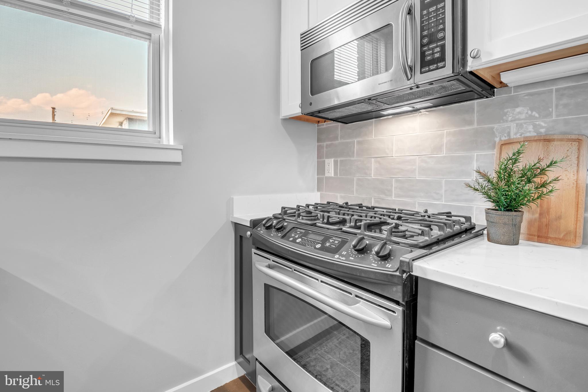 2535 13th St NW #303