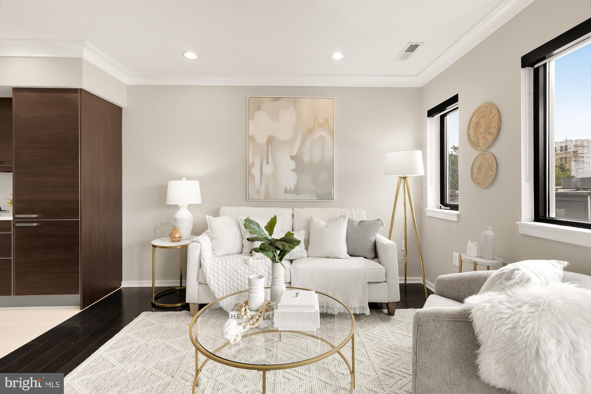 1939 12TH ST NW #302