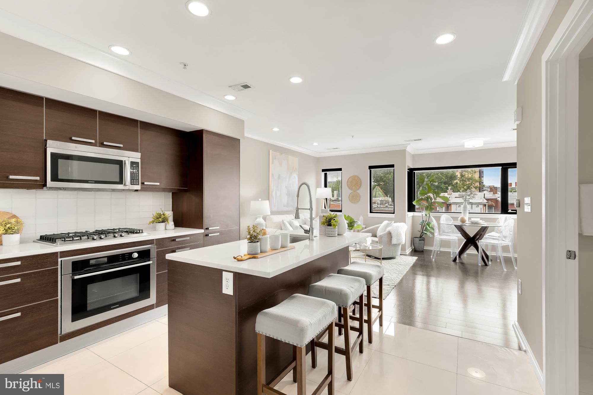 1939 12TH ST NW #302