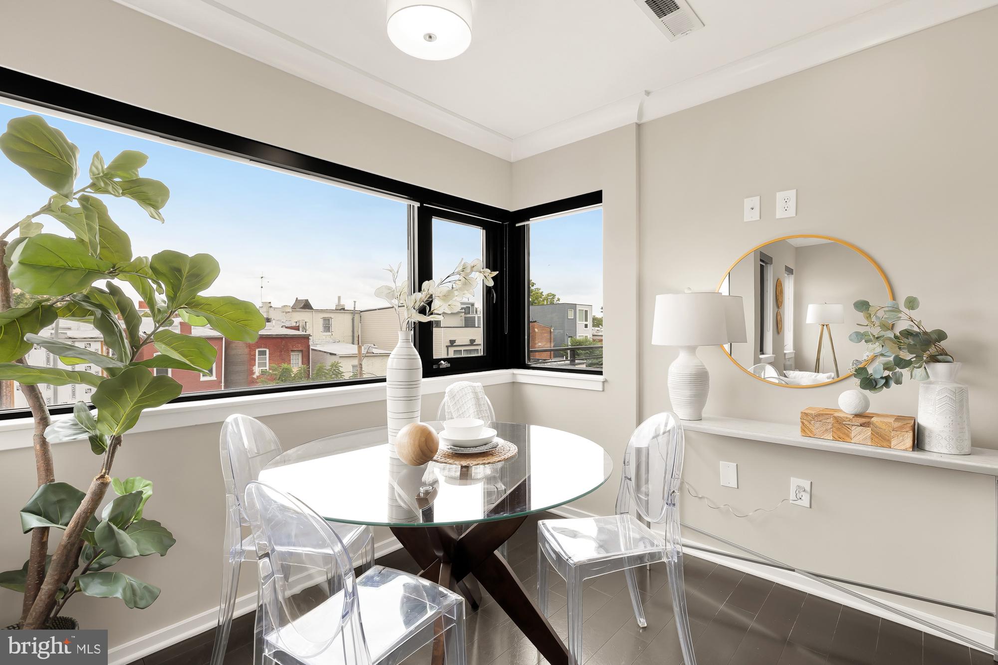 1939 12TH ST NW #302