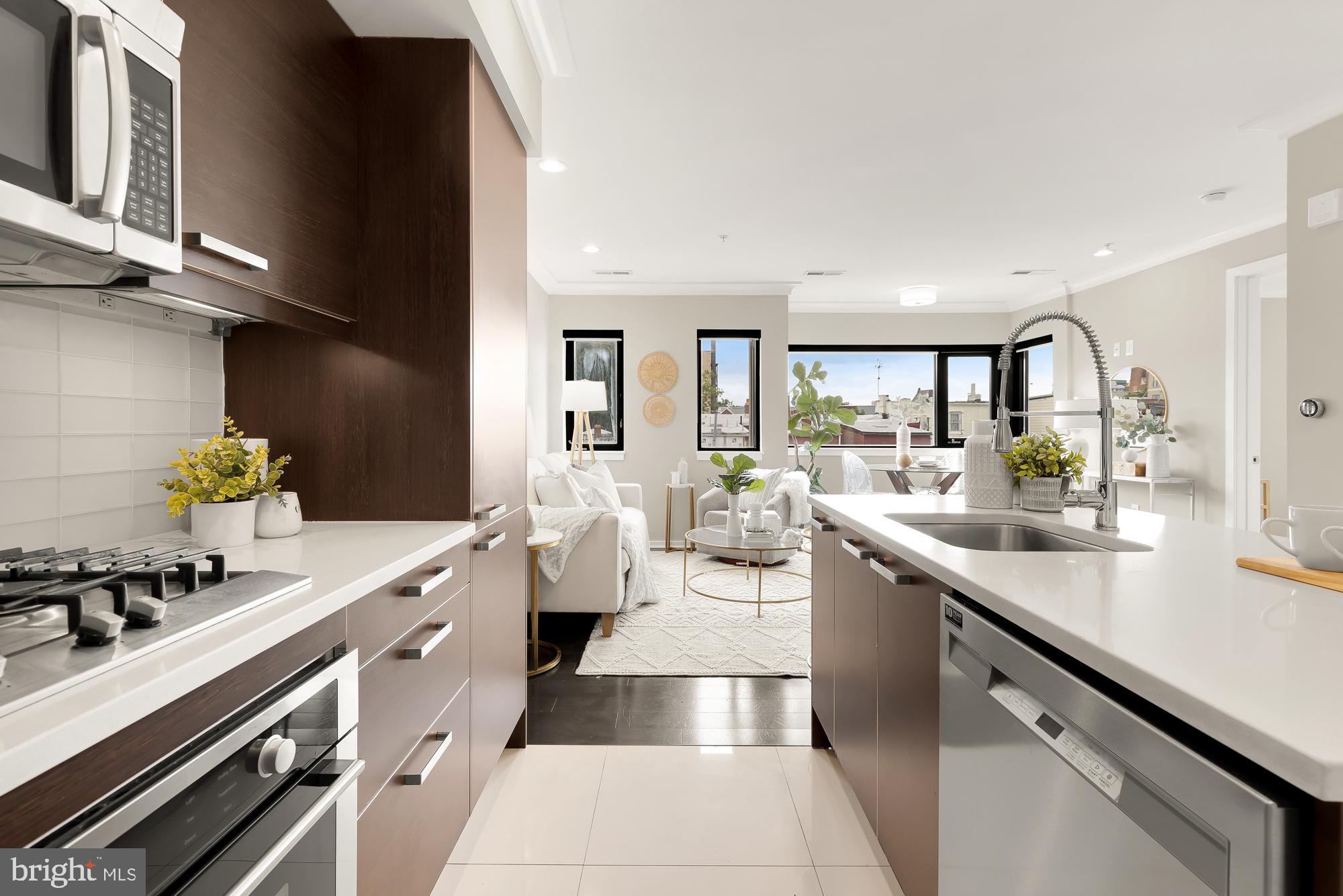 1939 12TH ST NW #302