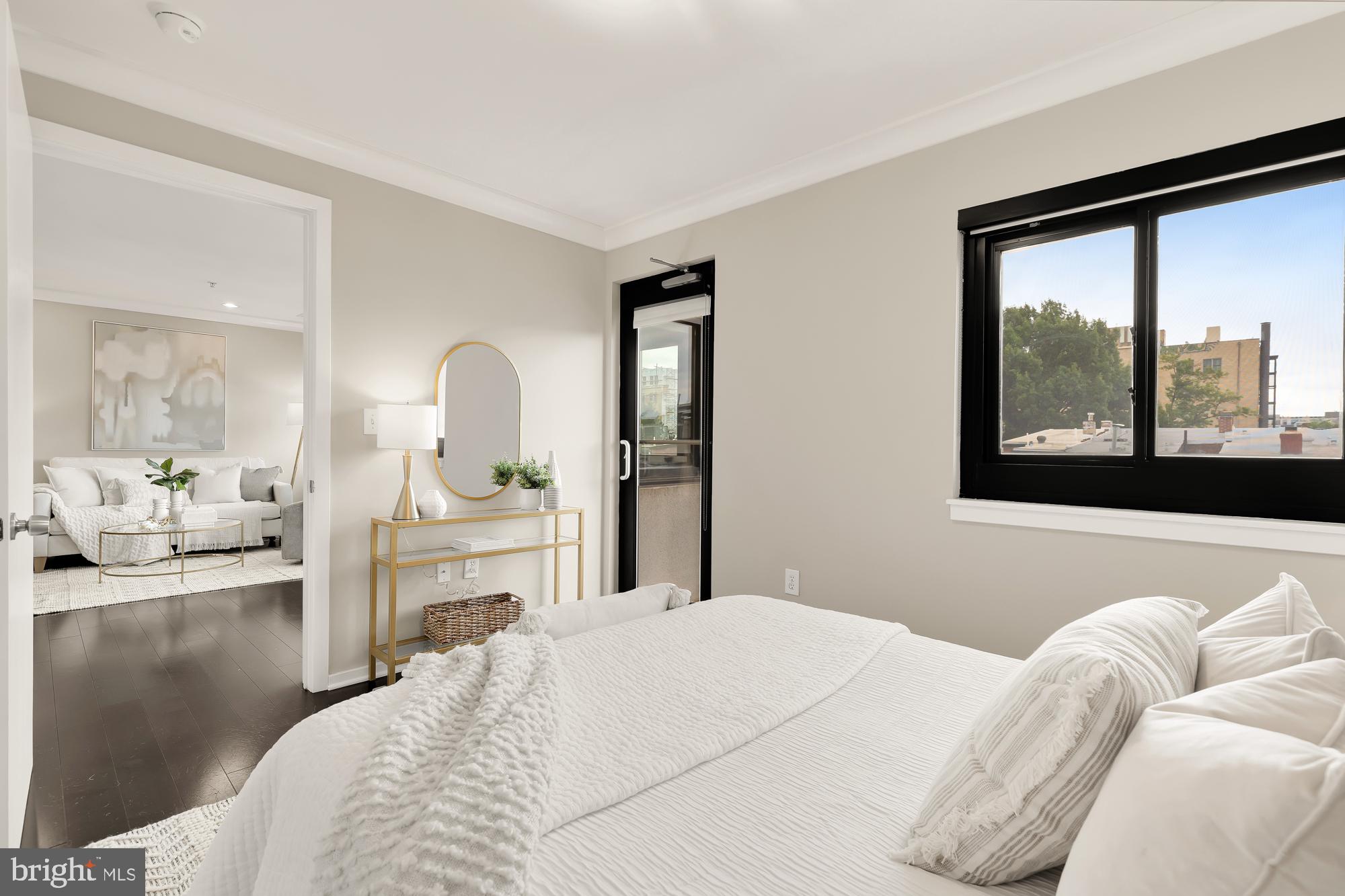 1939 12TH ST NW #302