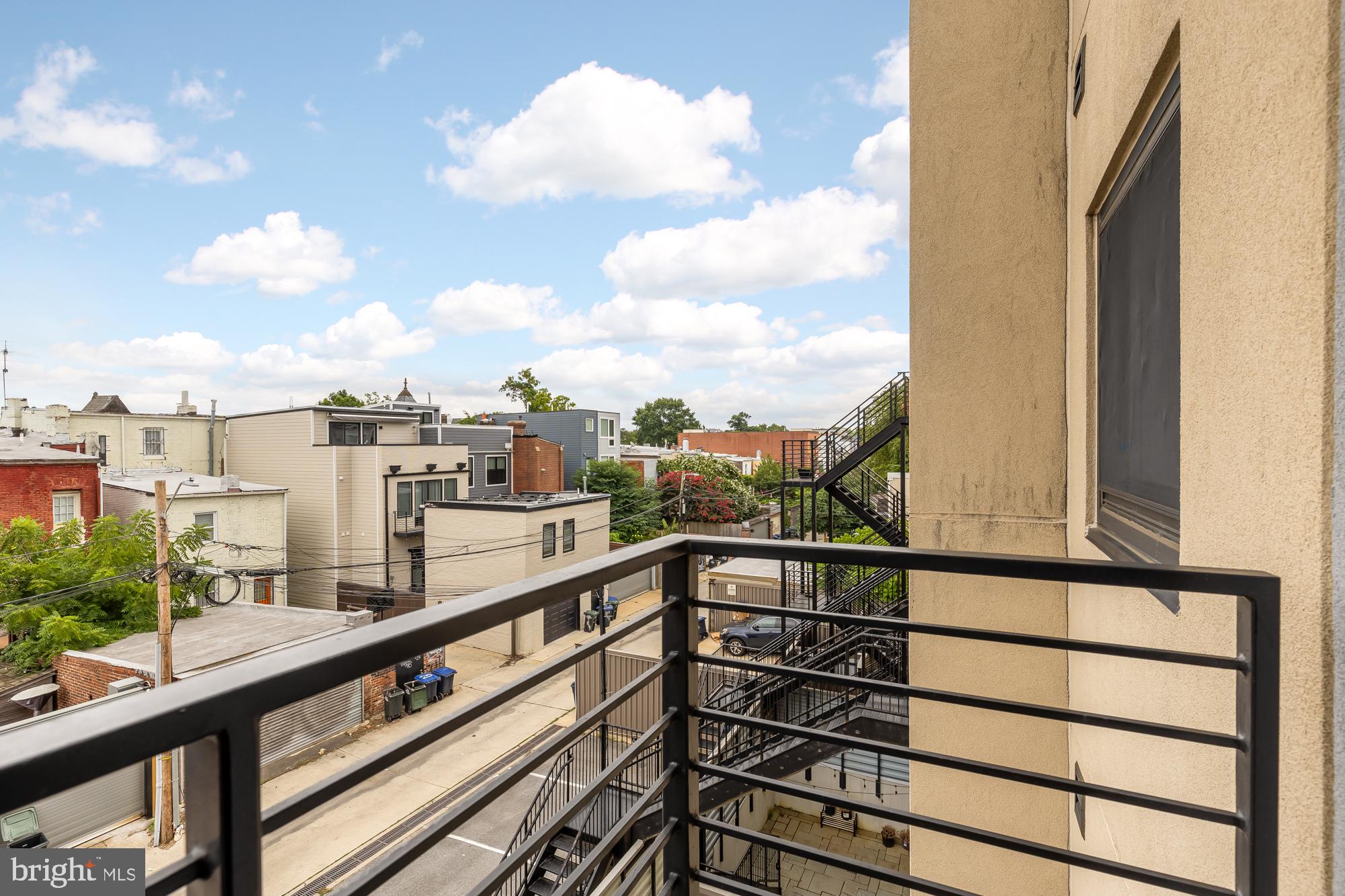 1939 12TH ST NW #302