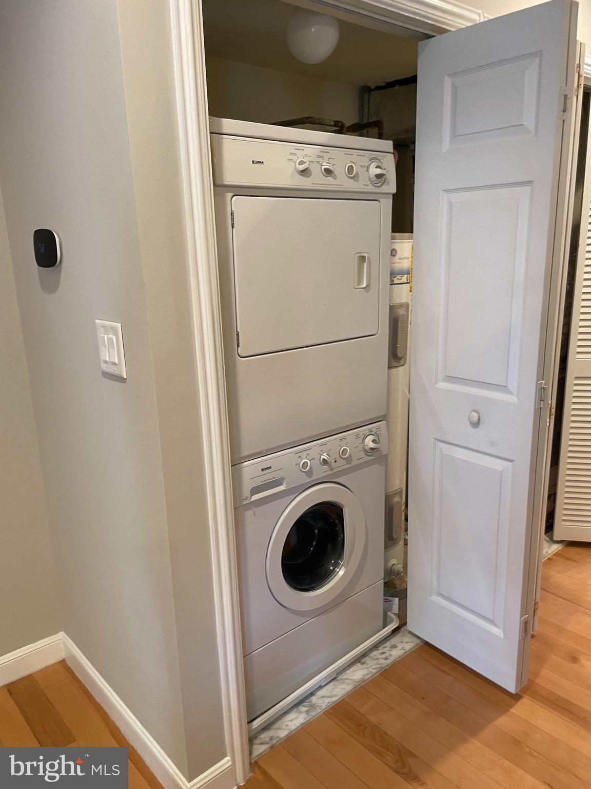 1424 HOLBROOK ST NE #102