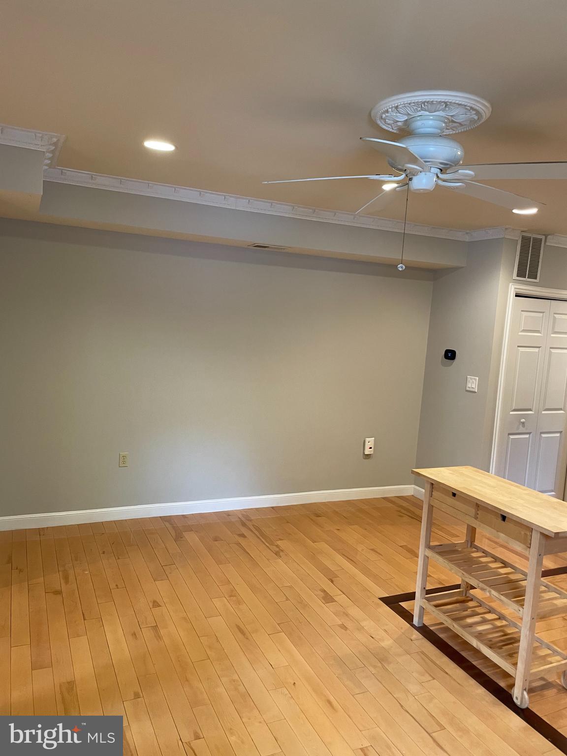 1424 HOLBROOK ST NE #102