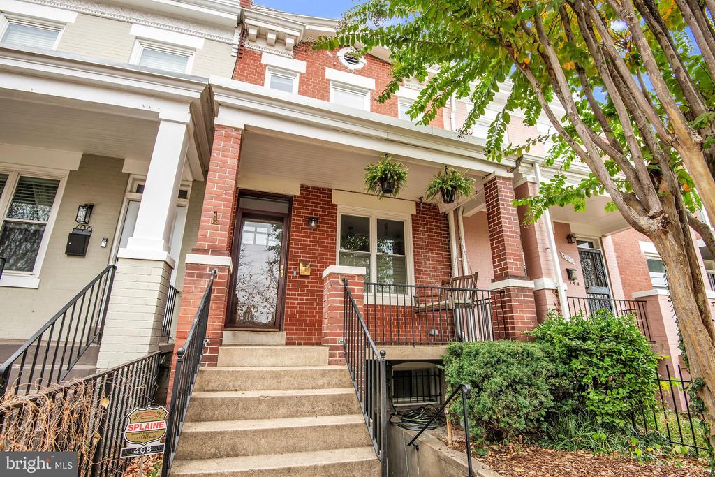 408 TENNESSEE AVE NE