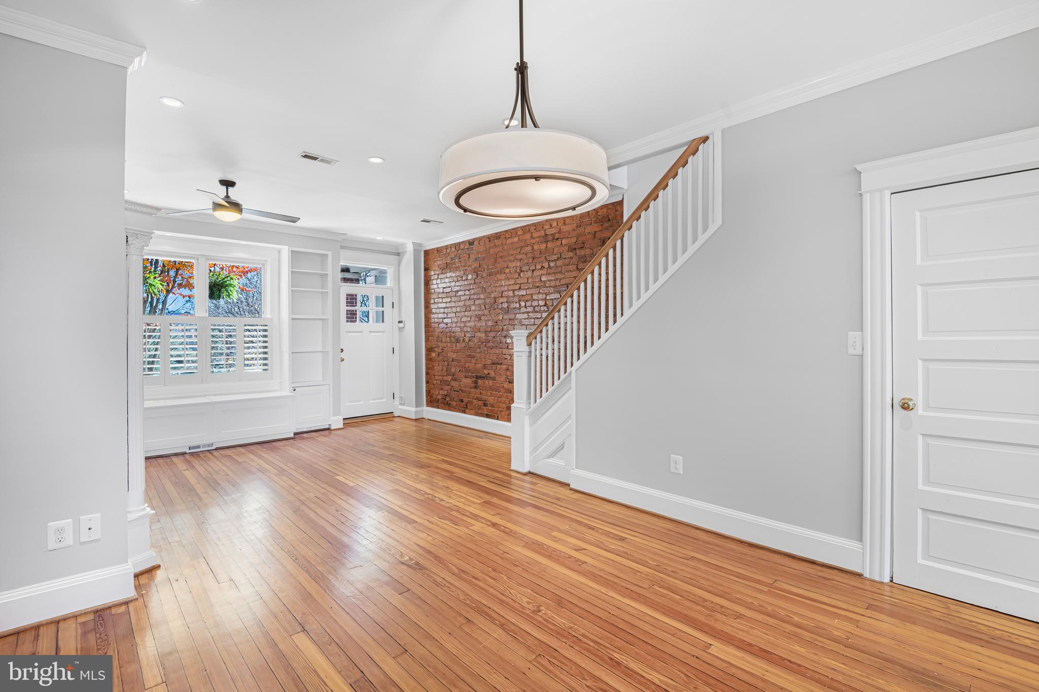 408 TENNESSEE AVE NE
