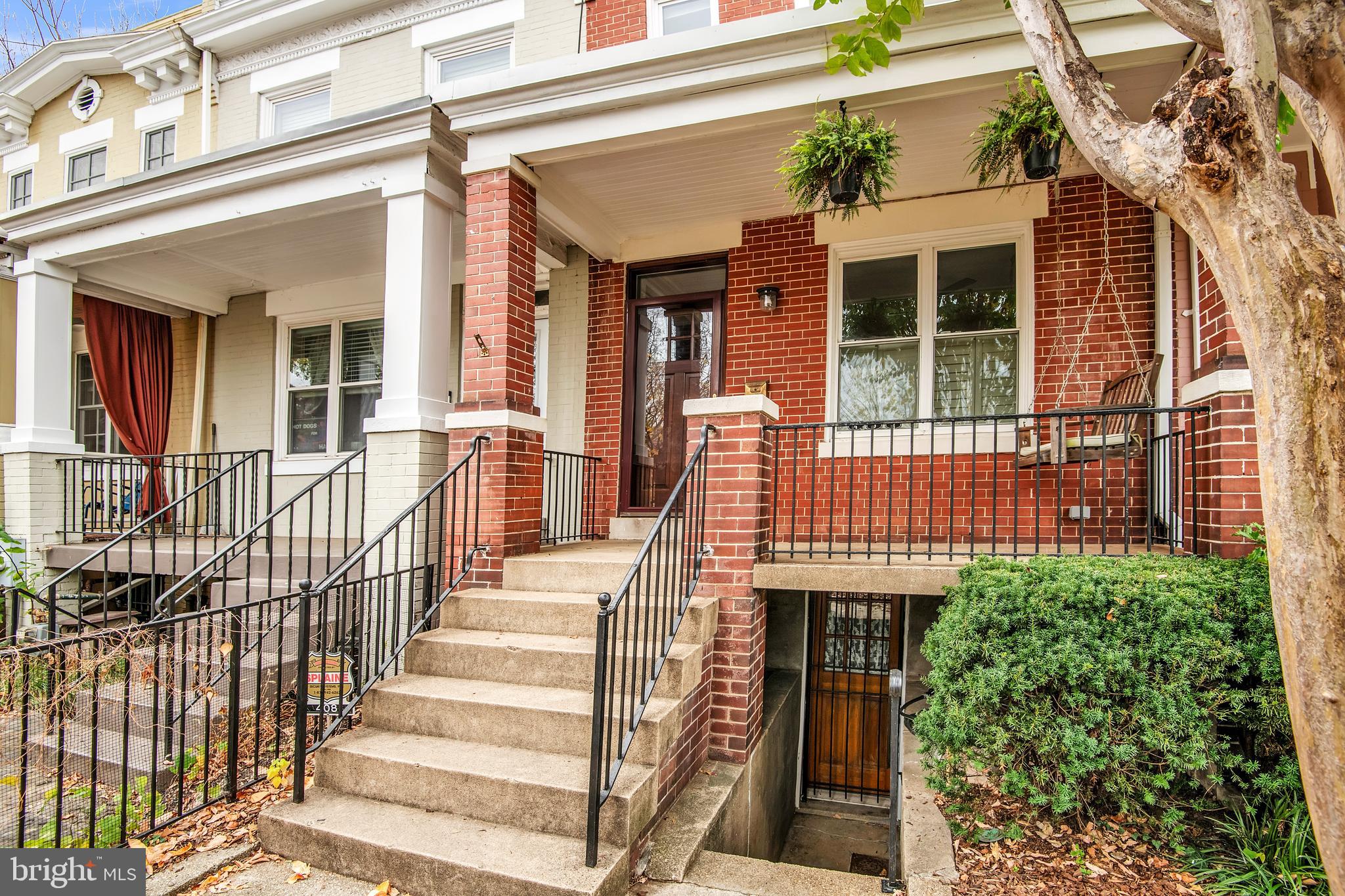 408 TENNESSEE AVE NE