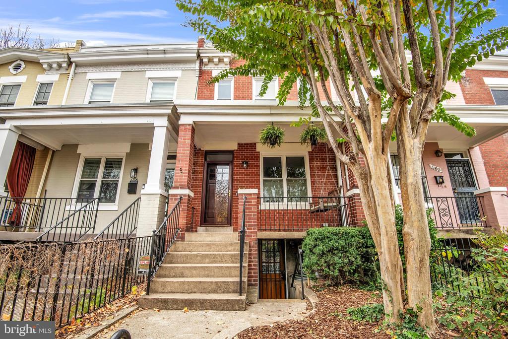 408 TENNESSEE AVE NE