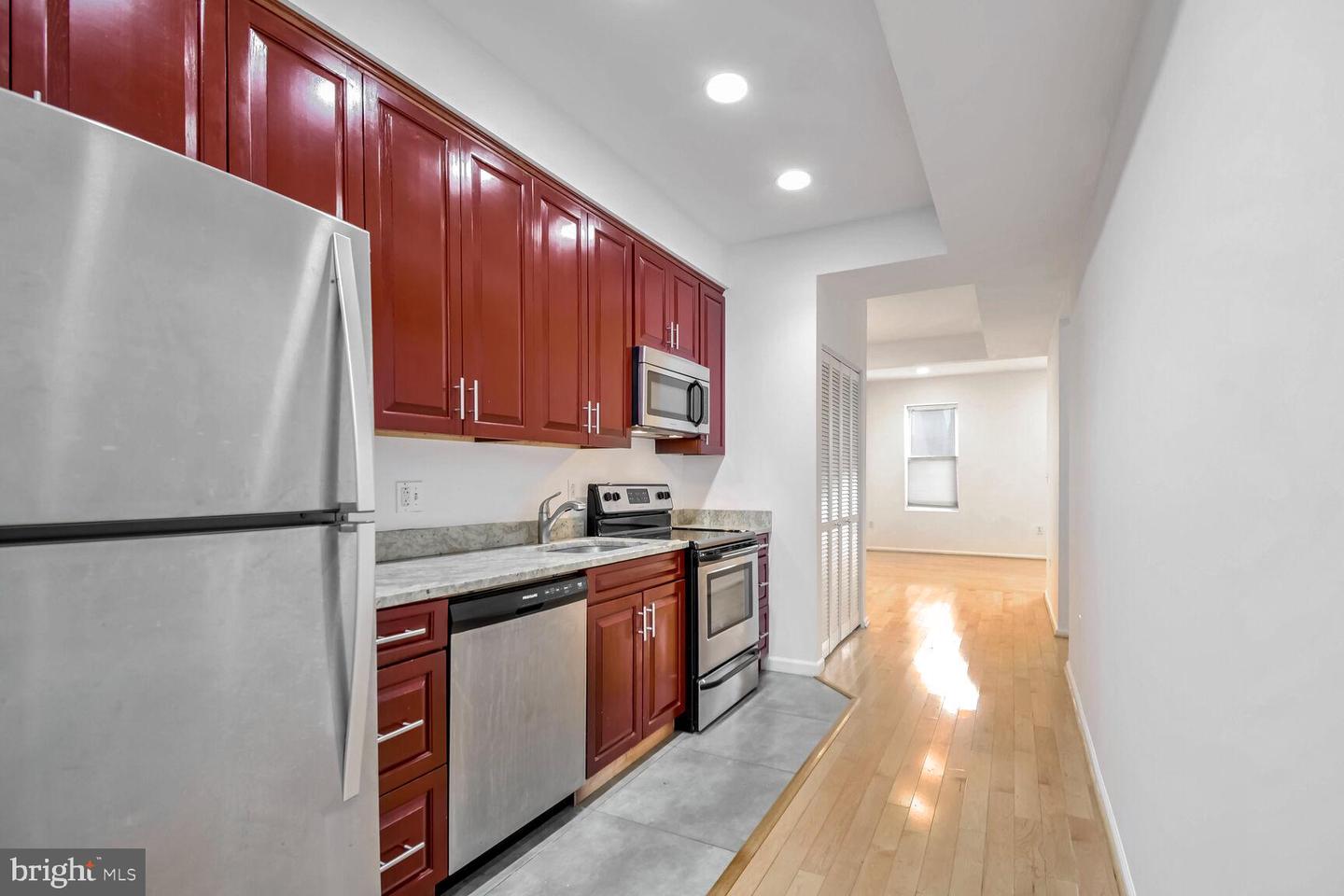 424 Q ST NW #D