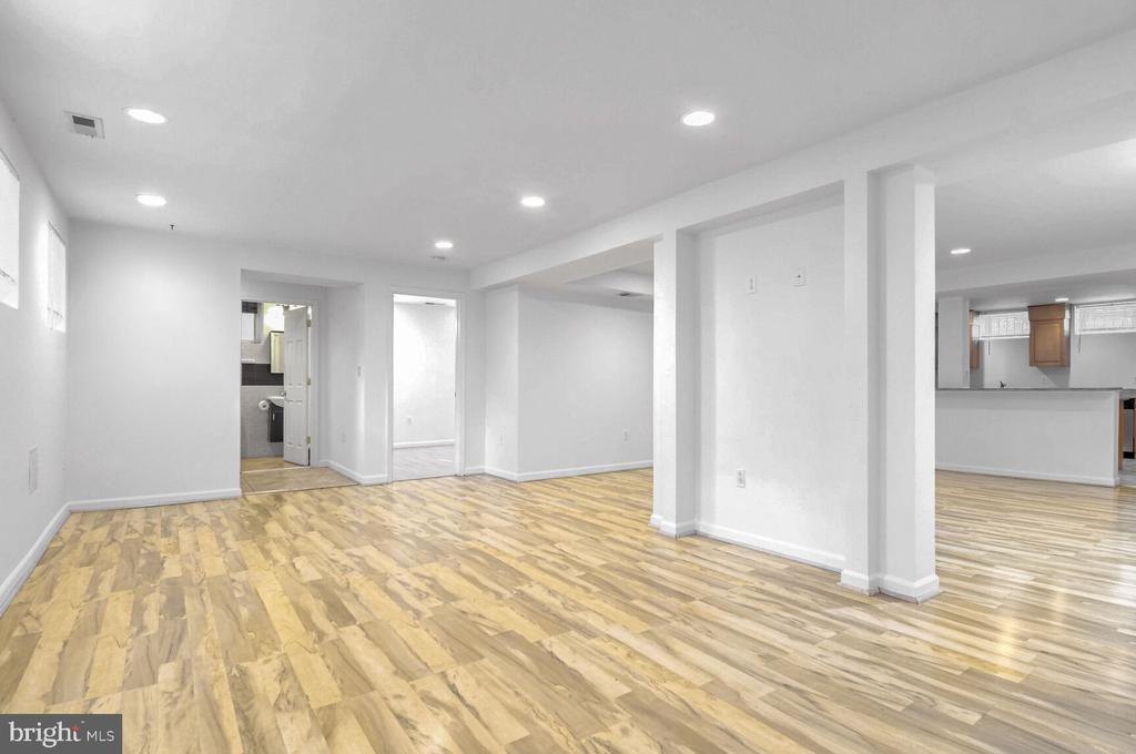 424 Q ST NW #B