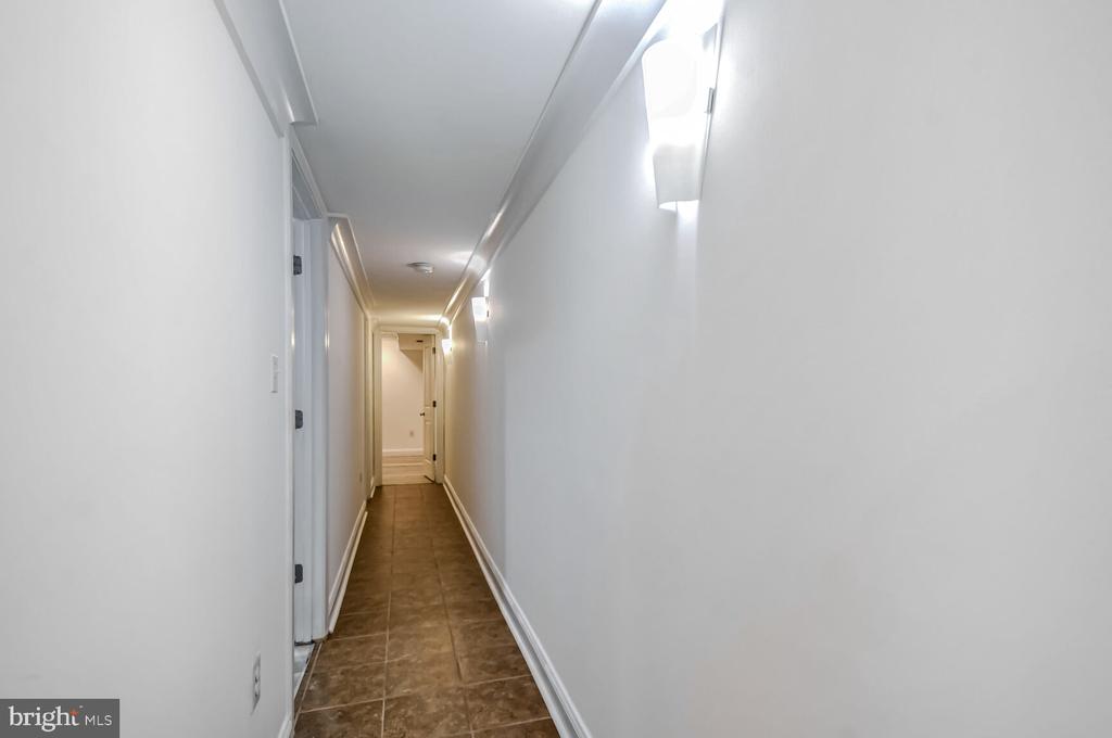 243 FLORIDA AVE NW #1