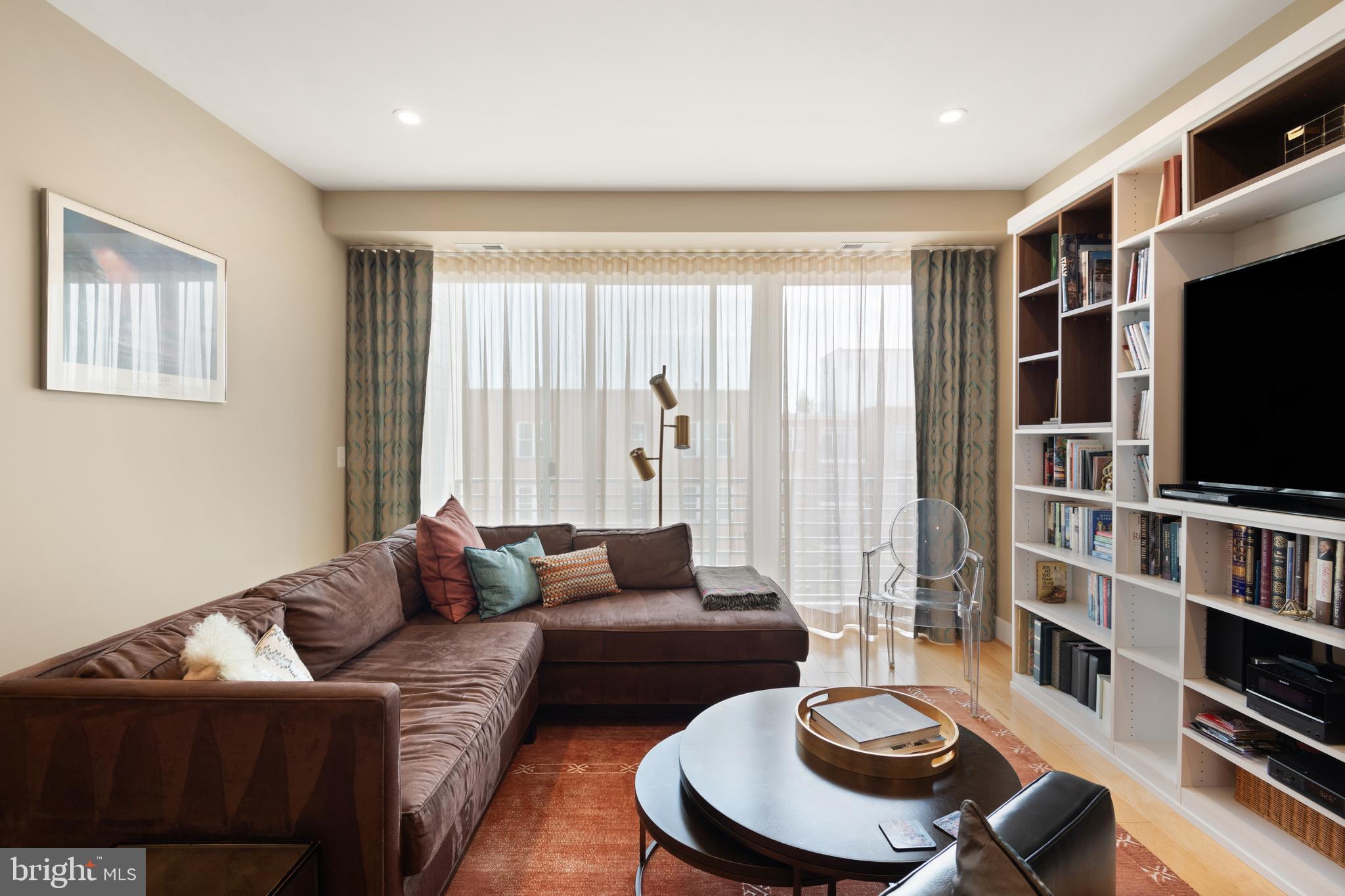 1436 CHAPIN ST NW #F