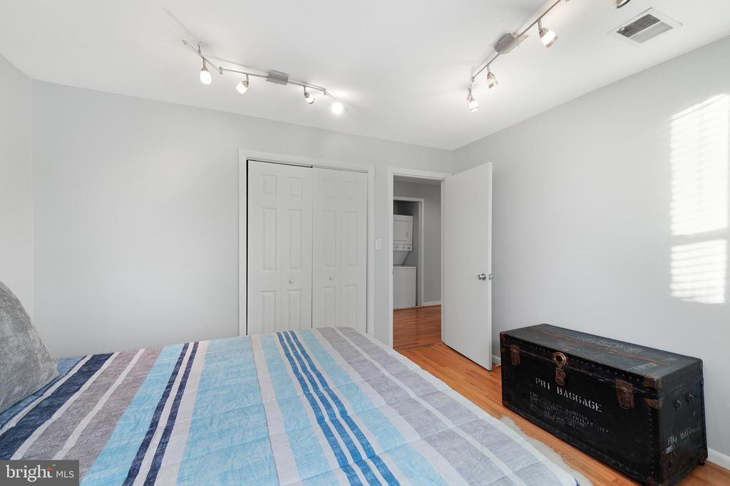 2012 O St NW #24