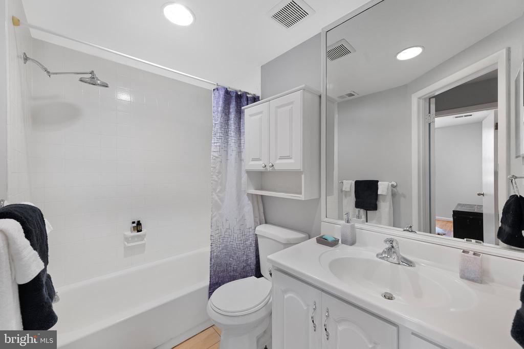 2012 O St NW #24