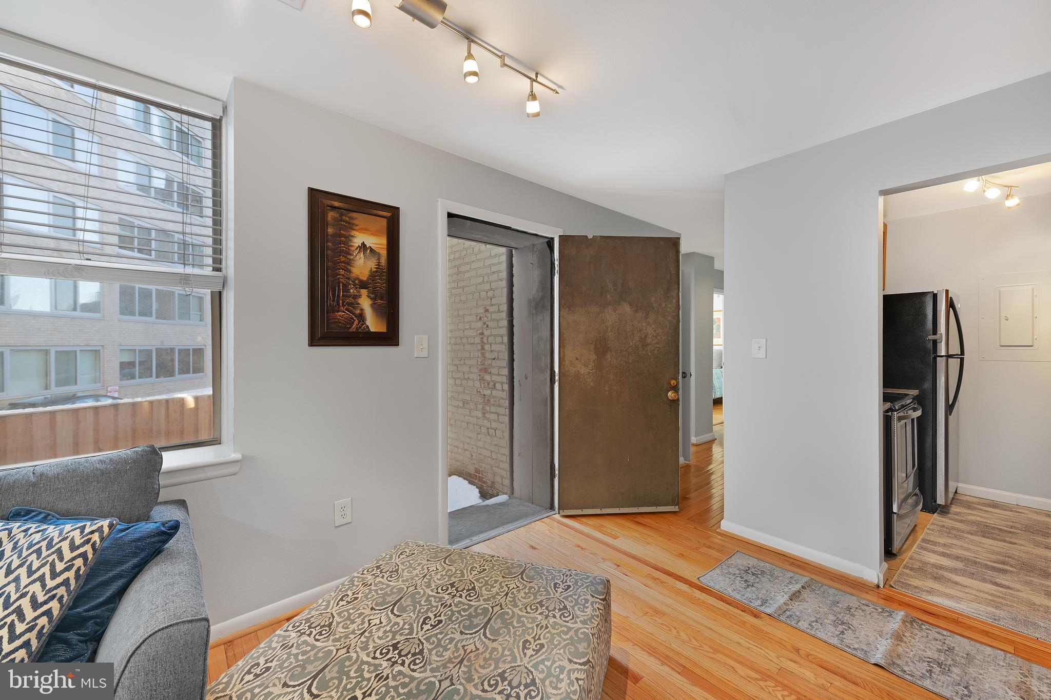 2012 O St NW #24