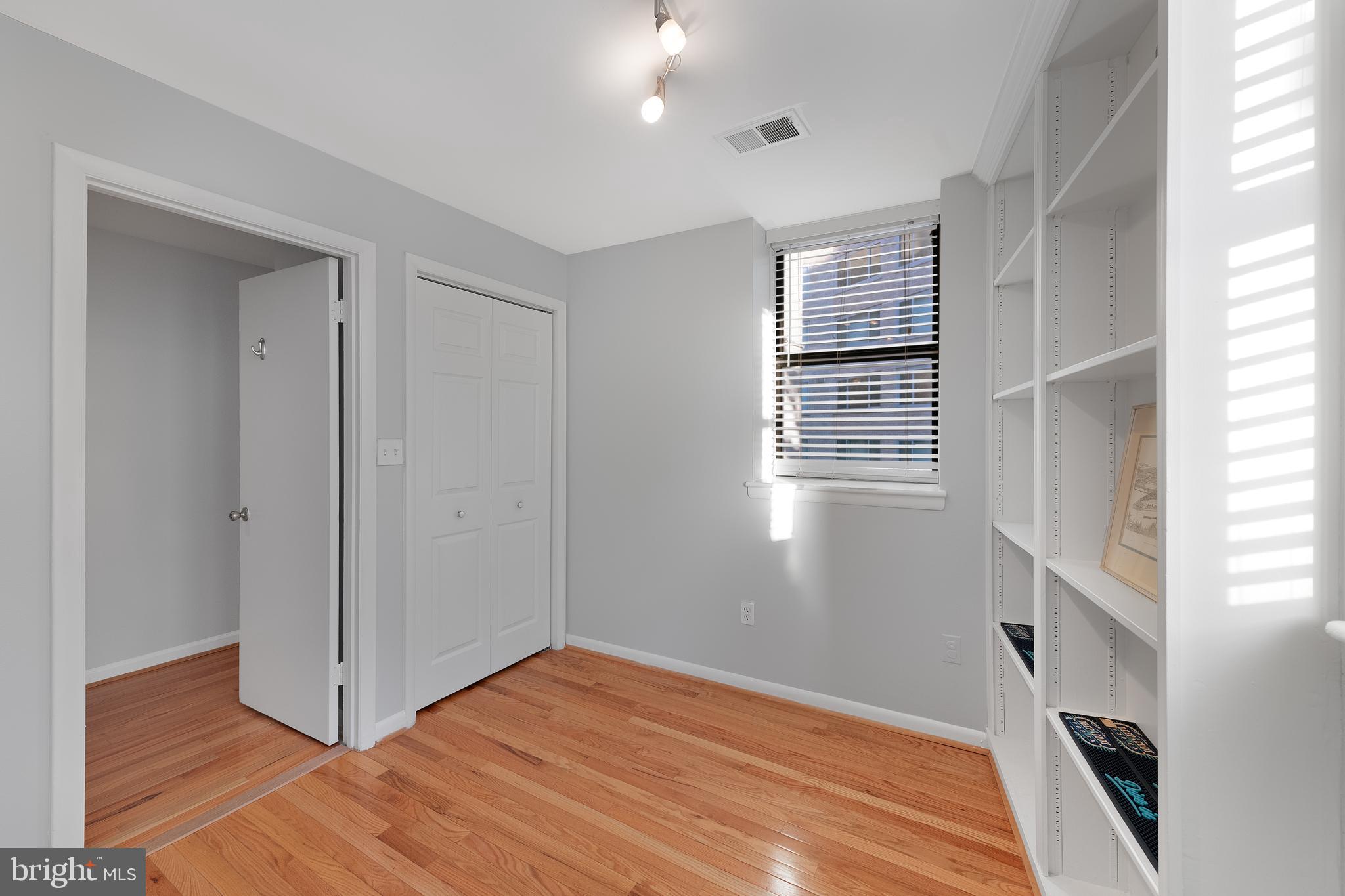 2012 O St NW #24