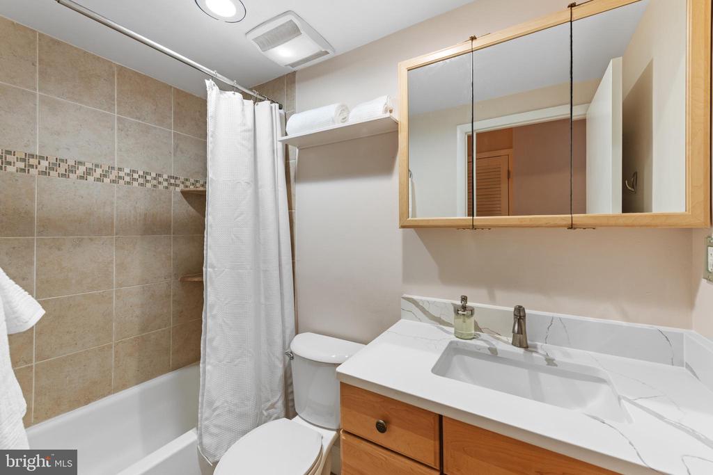 2012 O St NW #22