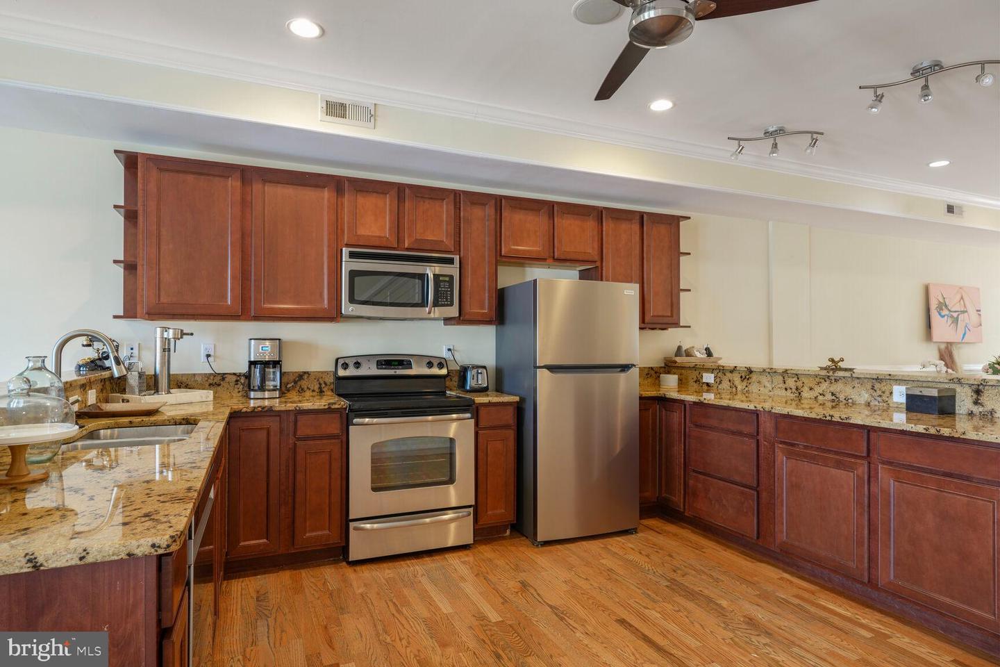 1645 New Jersey Ave NW #2